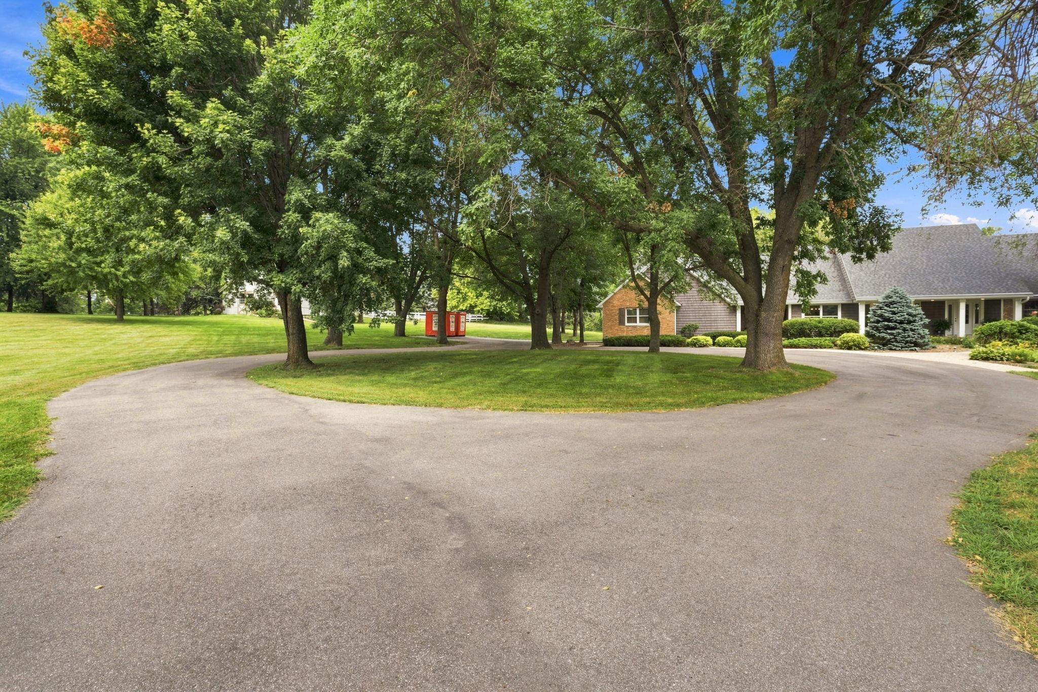 main property photo 10