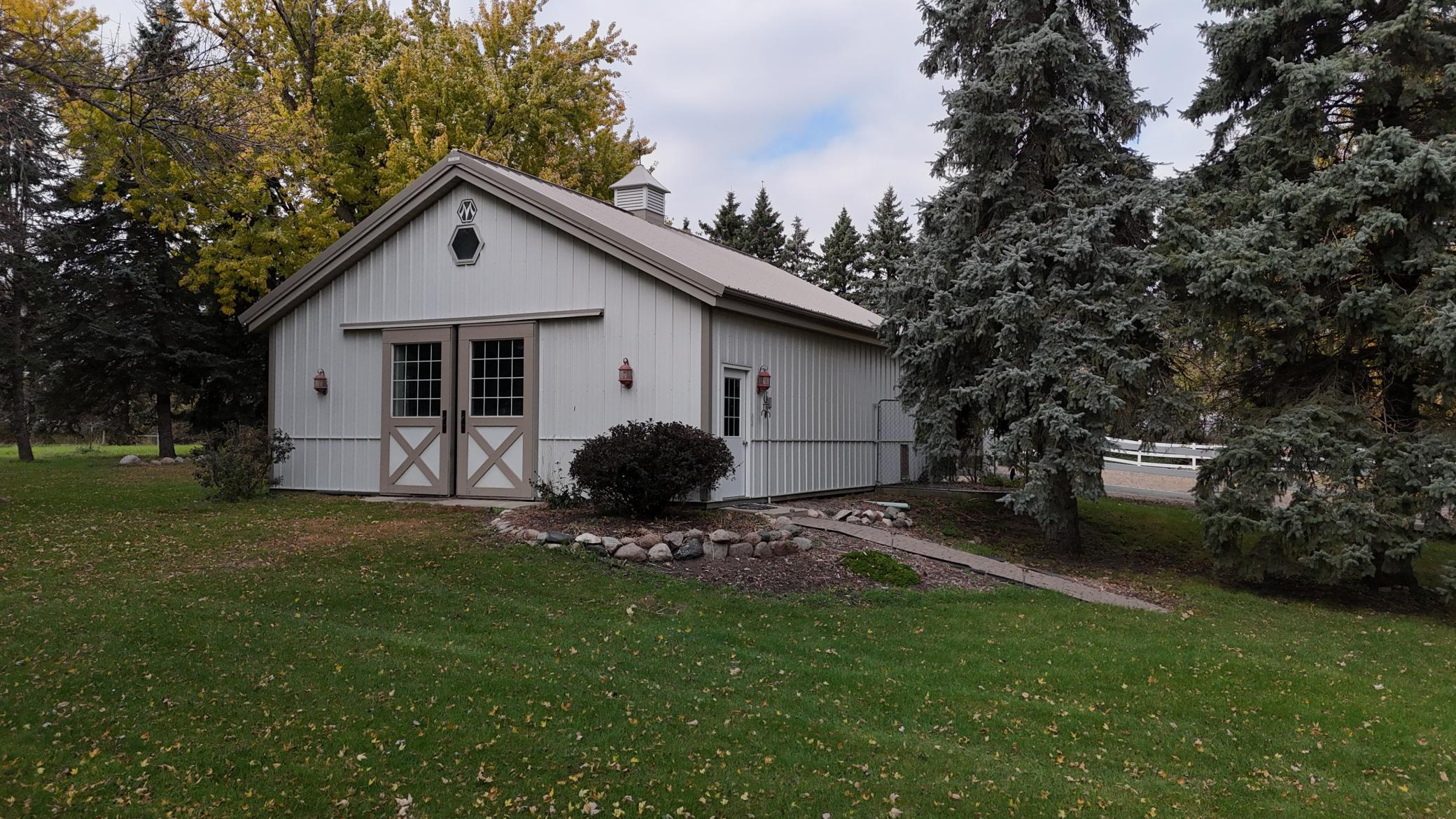 main property photo 20