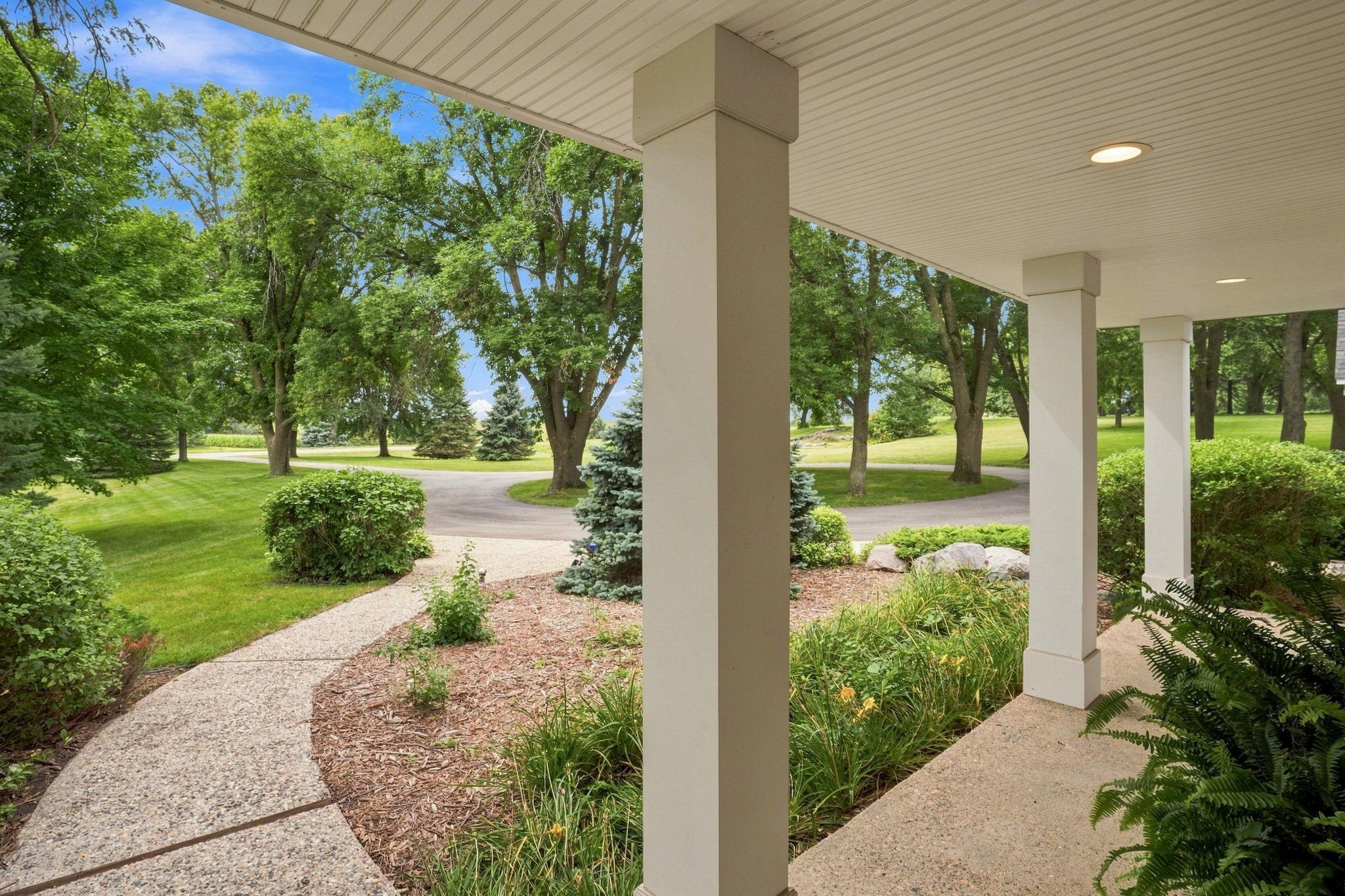 main property photo 9