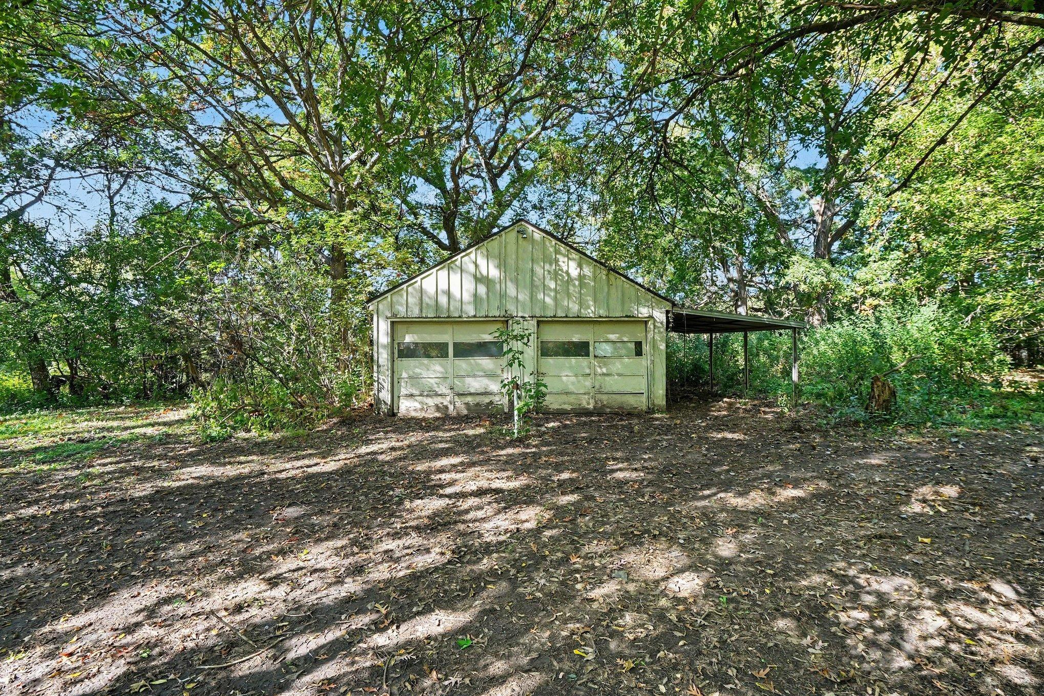 main property photo 19
