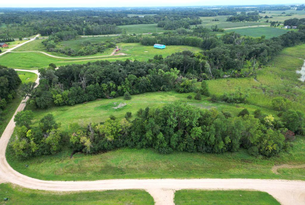 main property photo 4