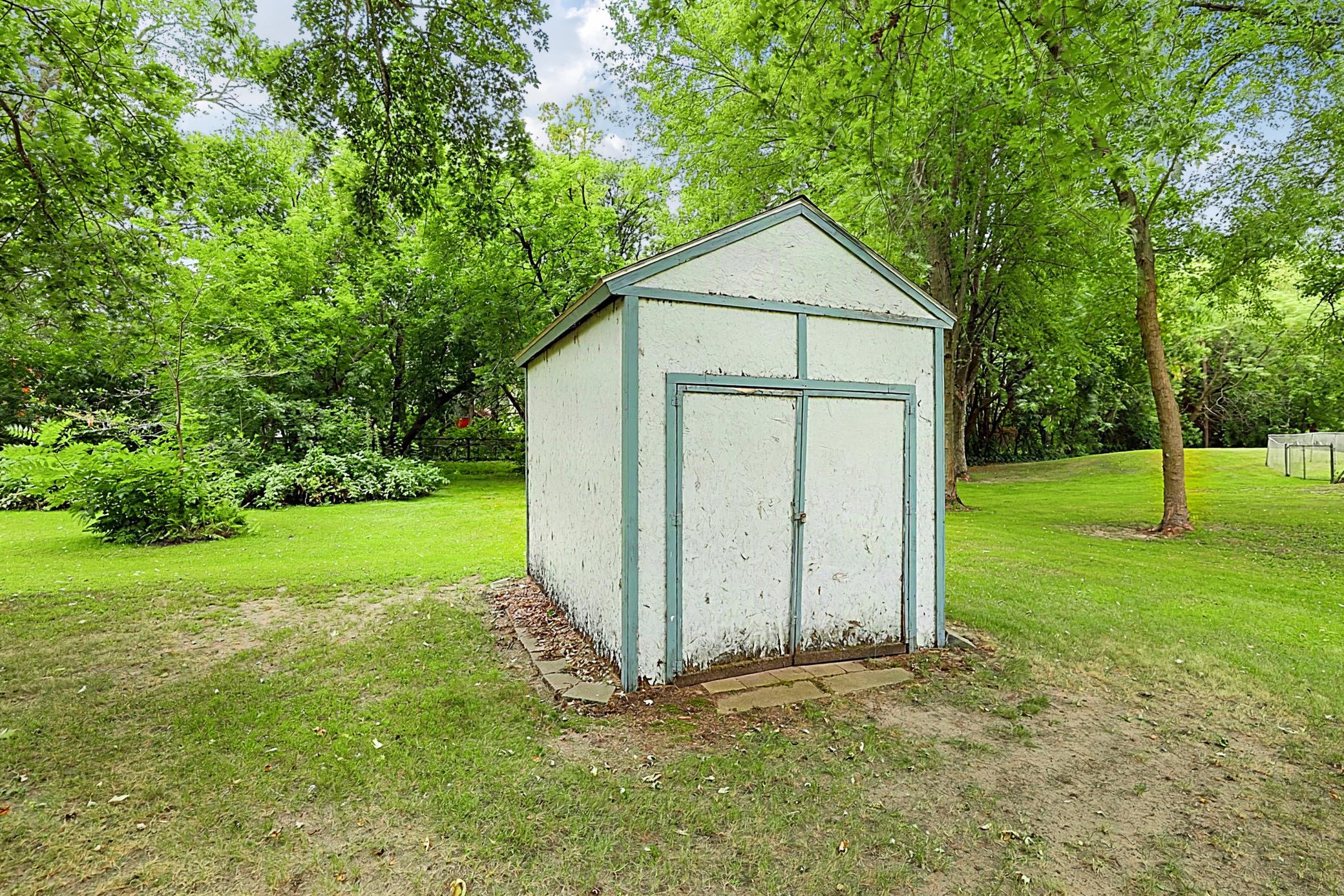 main property photo 18