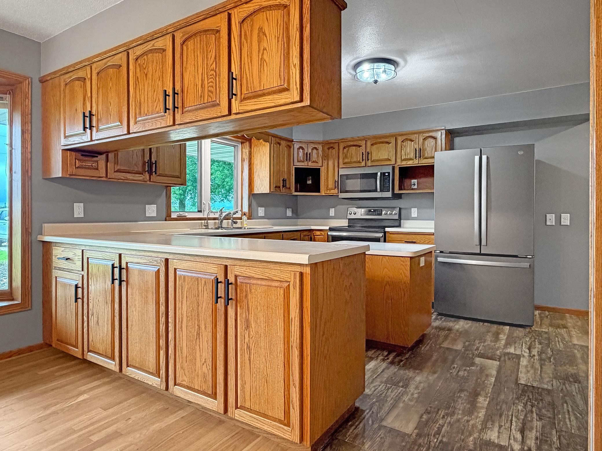 main property photo 15