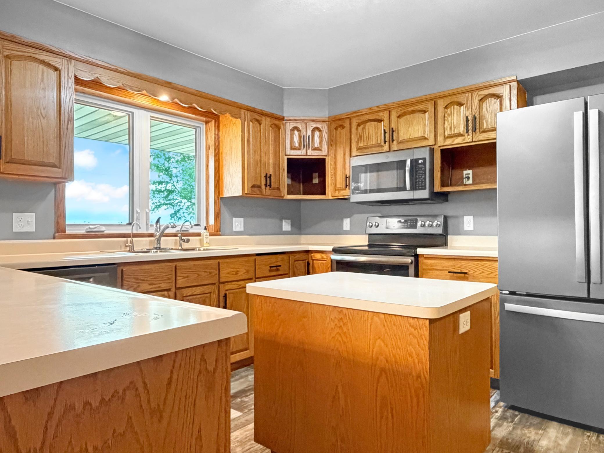 main property photo 21