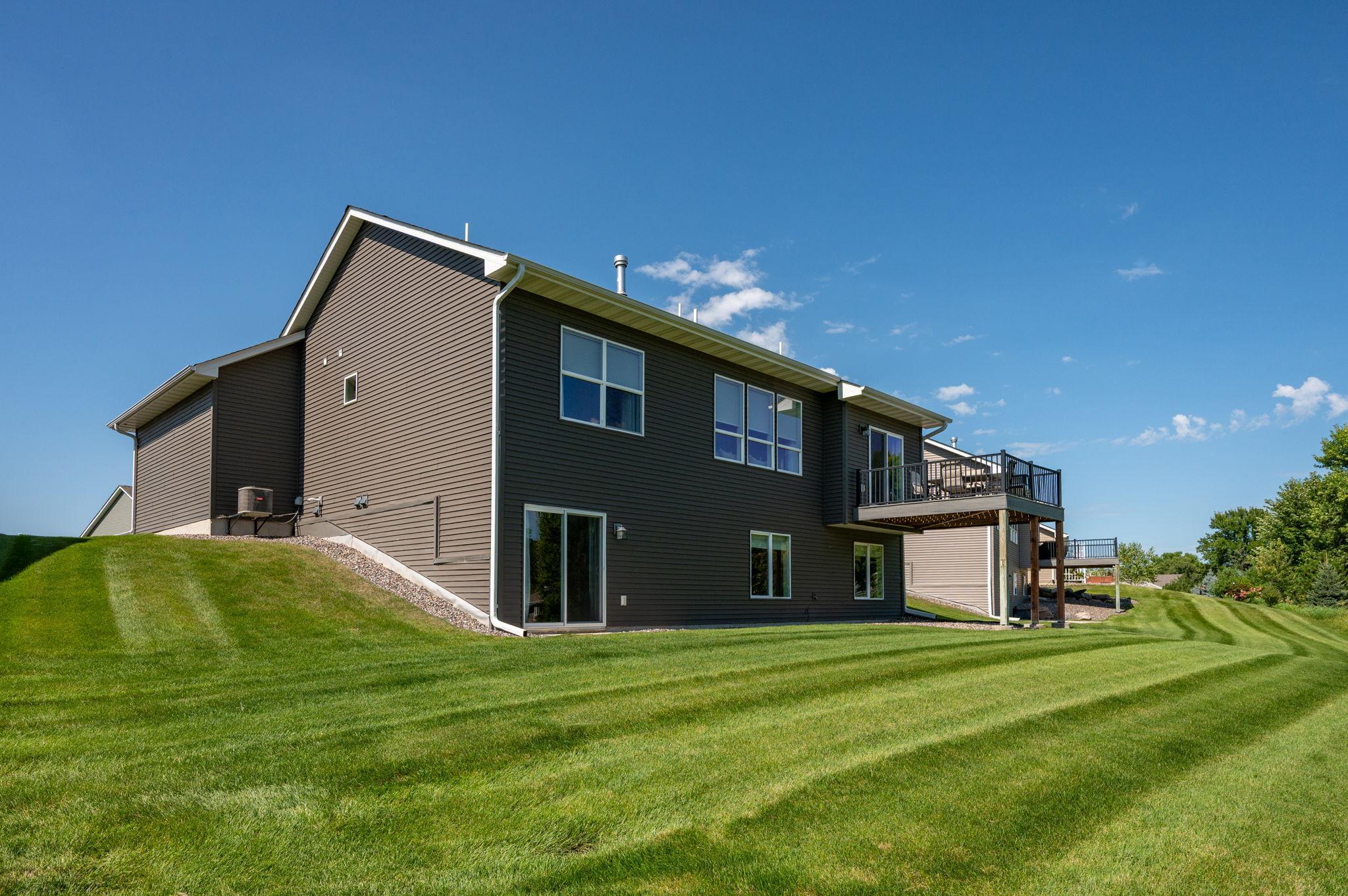 main property photo 23