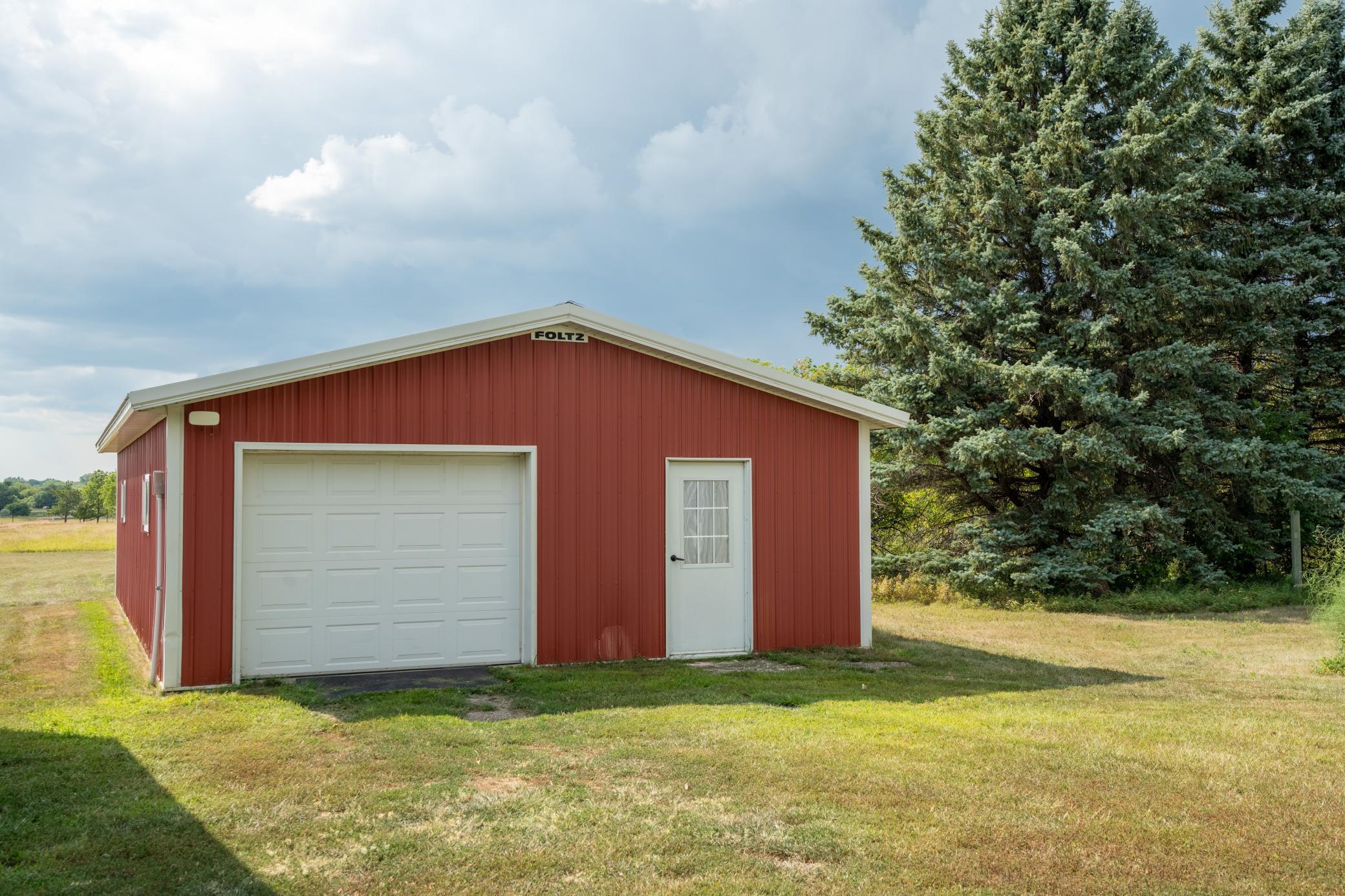main property photo 8