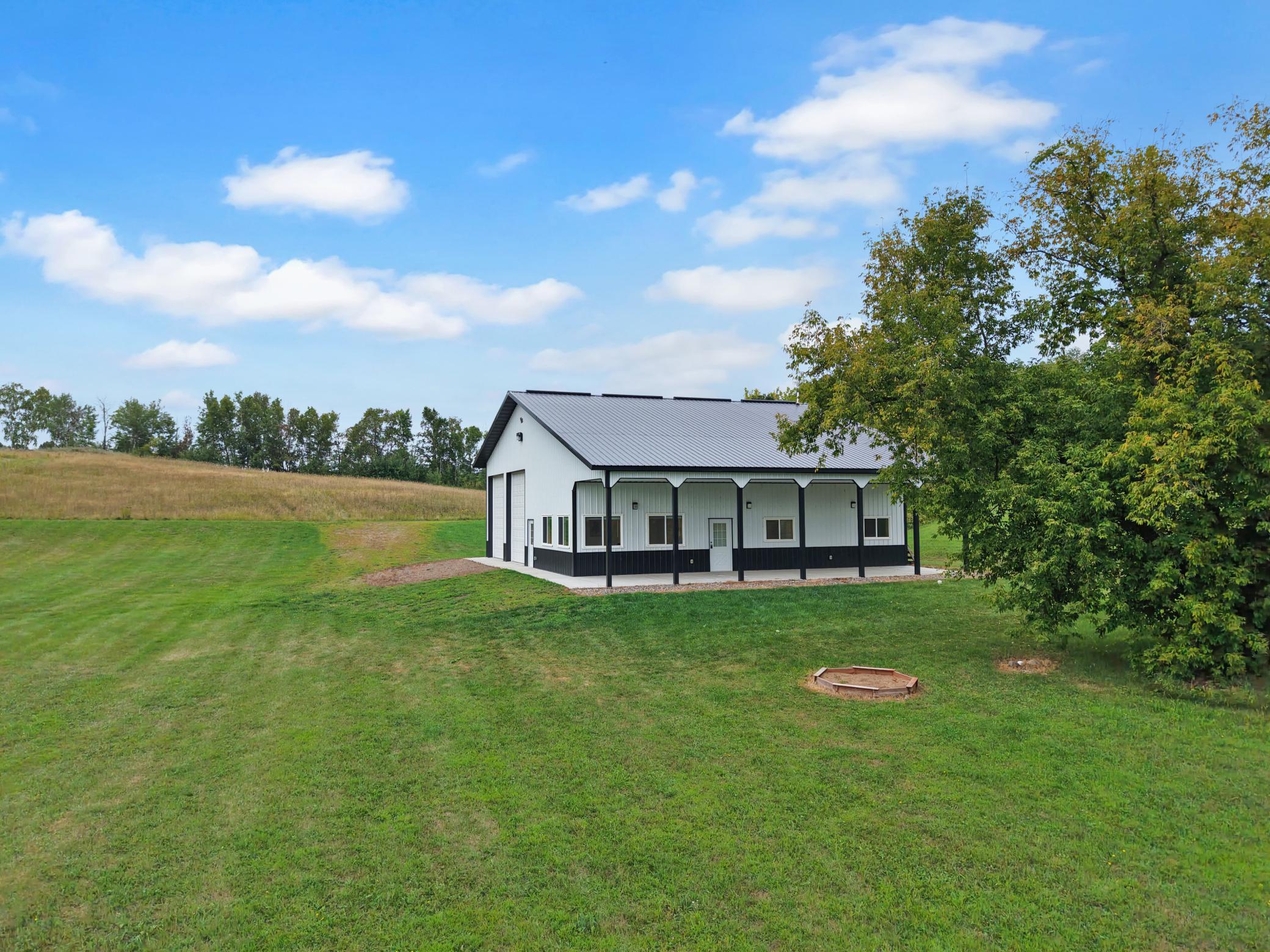 main property photo 19
