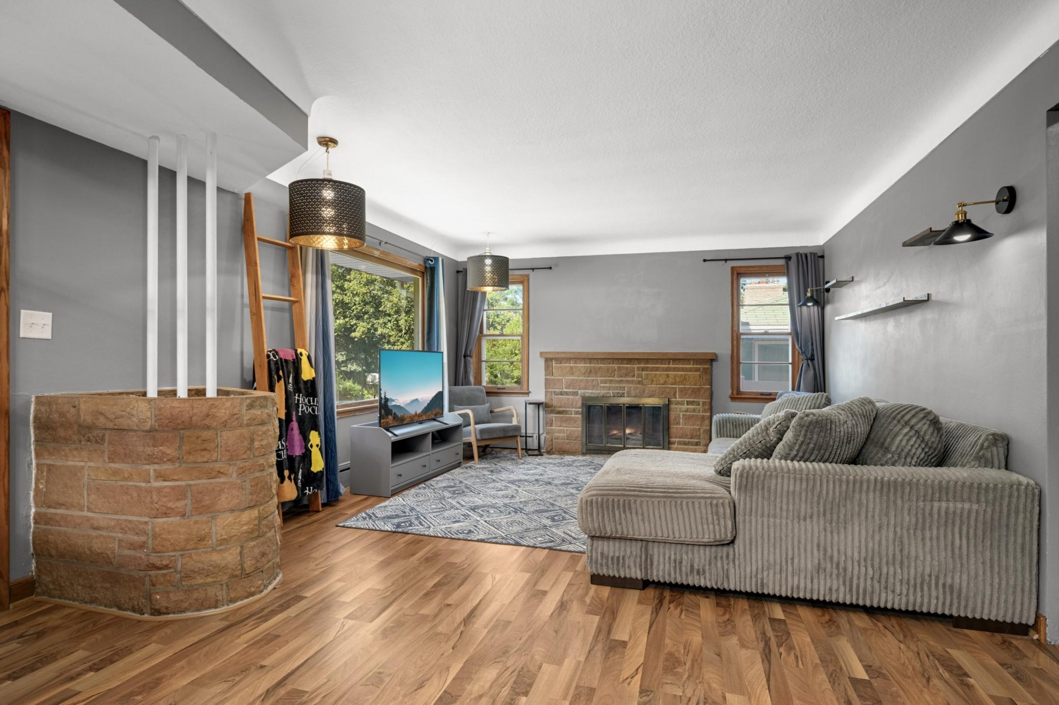 main property photo 3