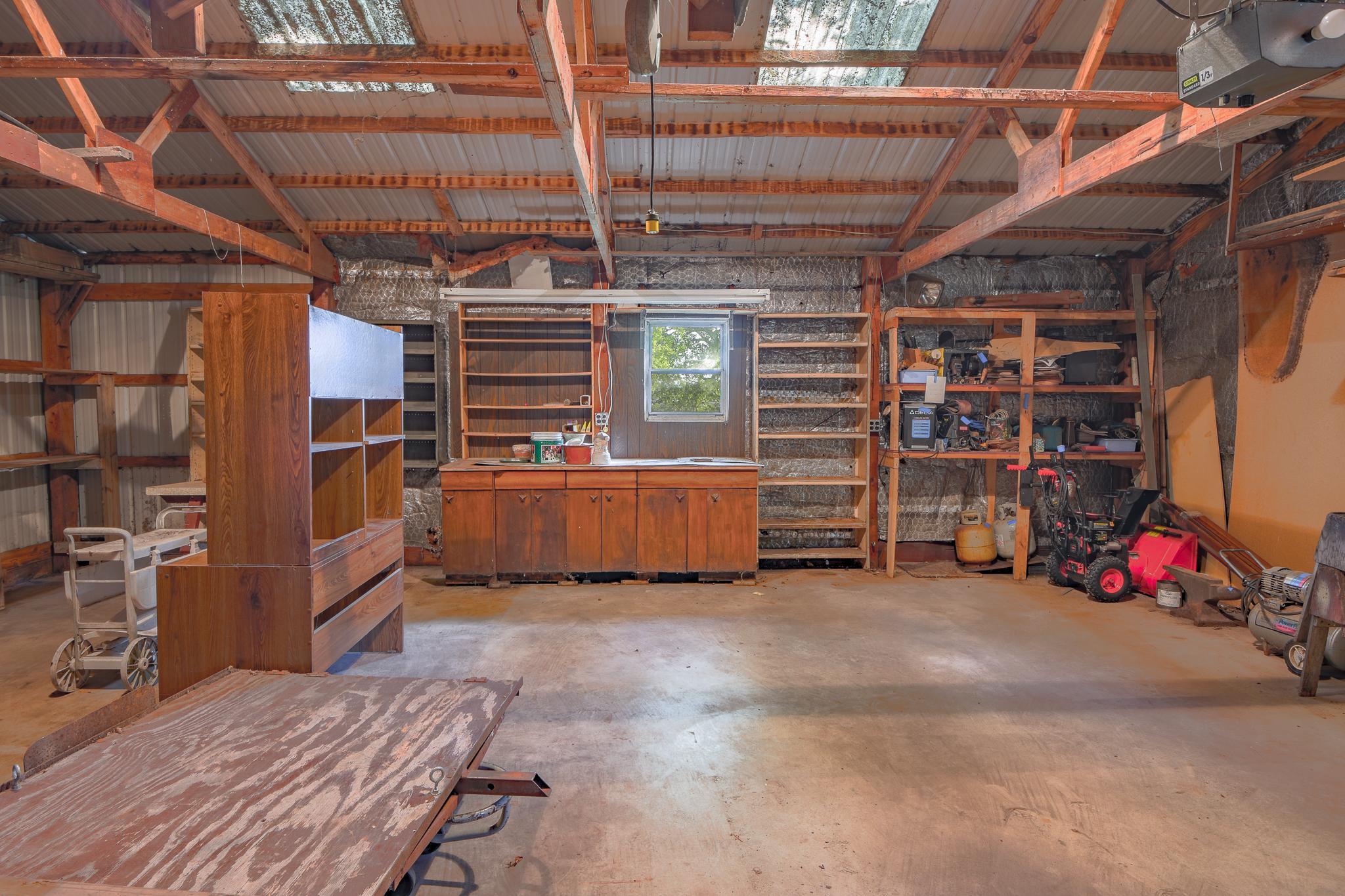 main property photo 19