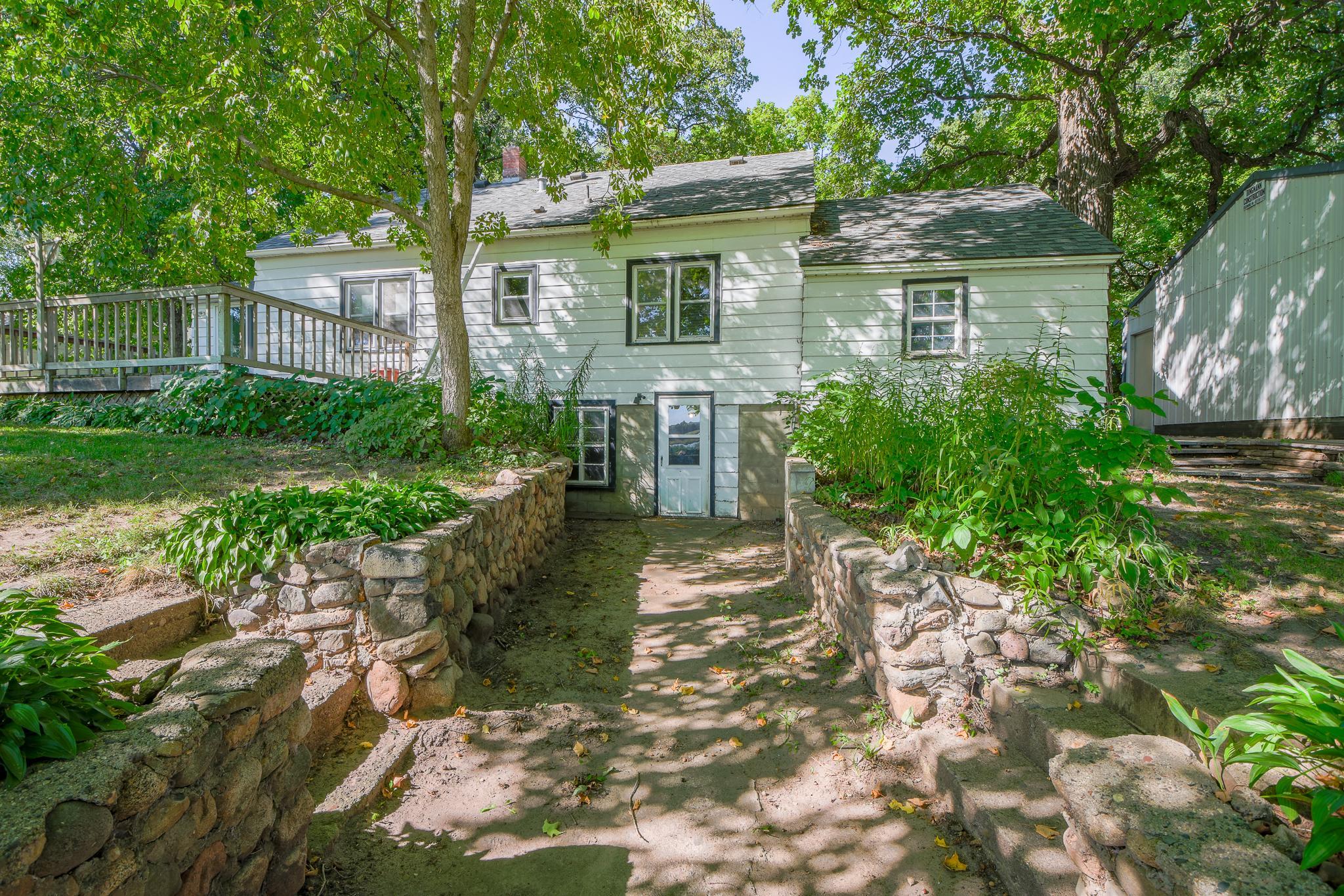main property photo 45