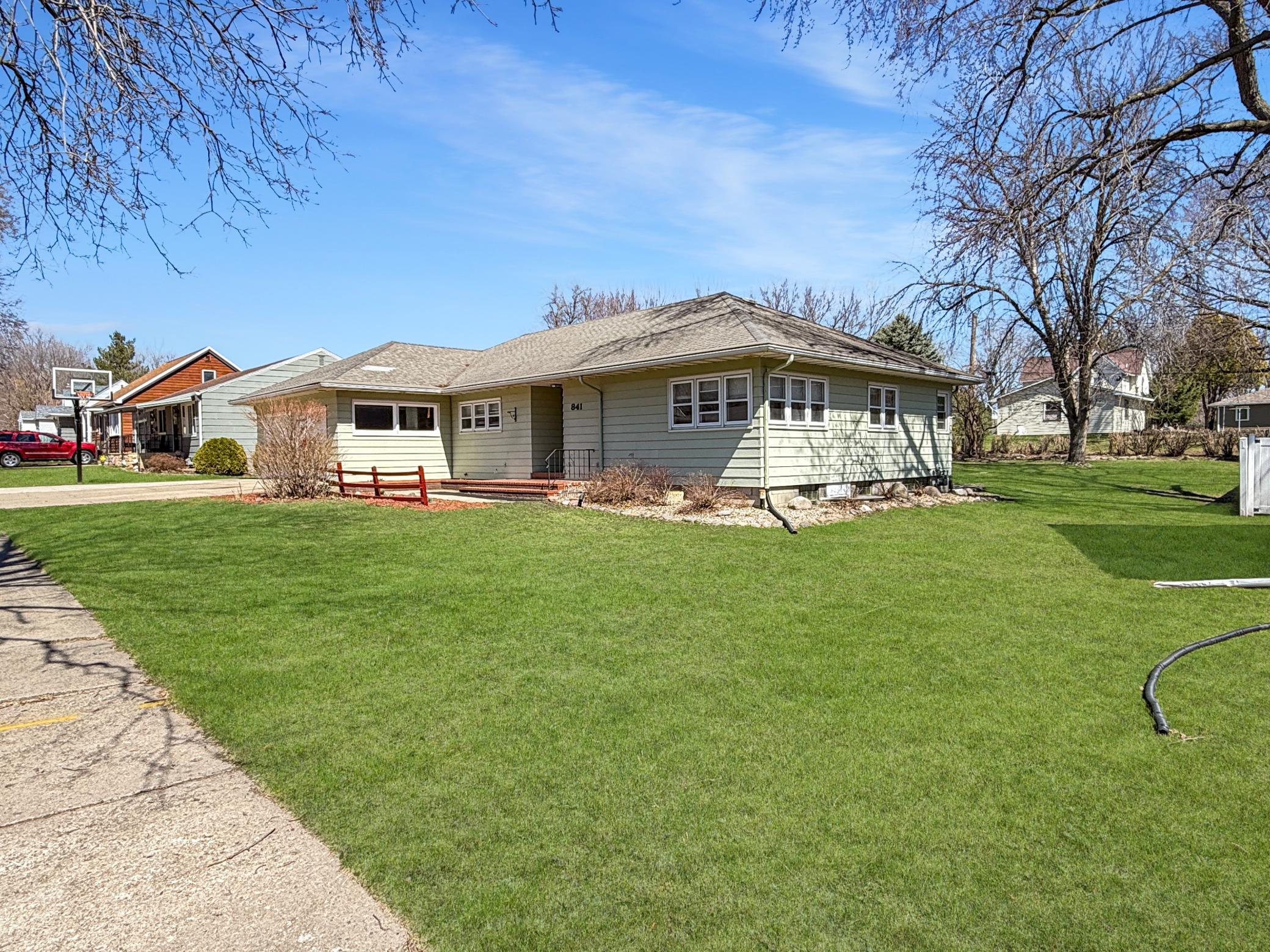 main property photo 10