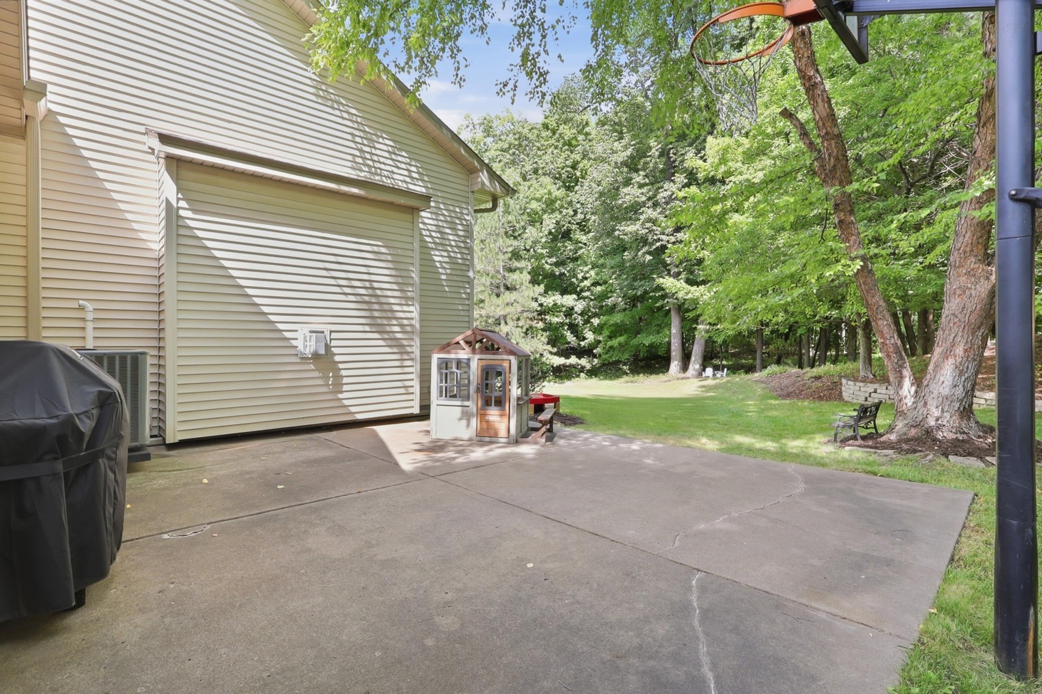 main property photo 51