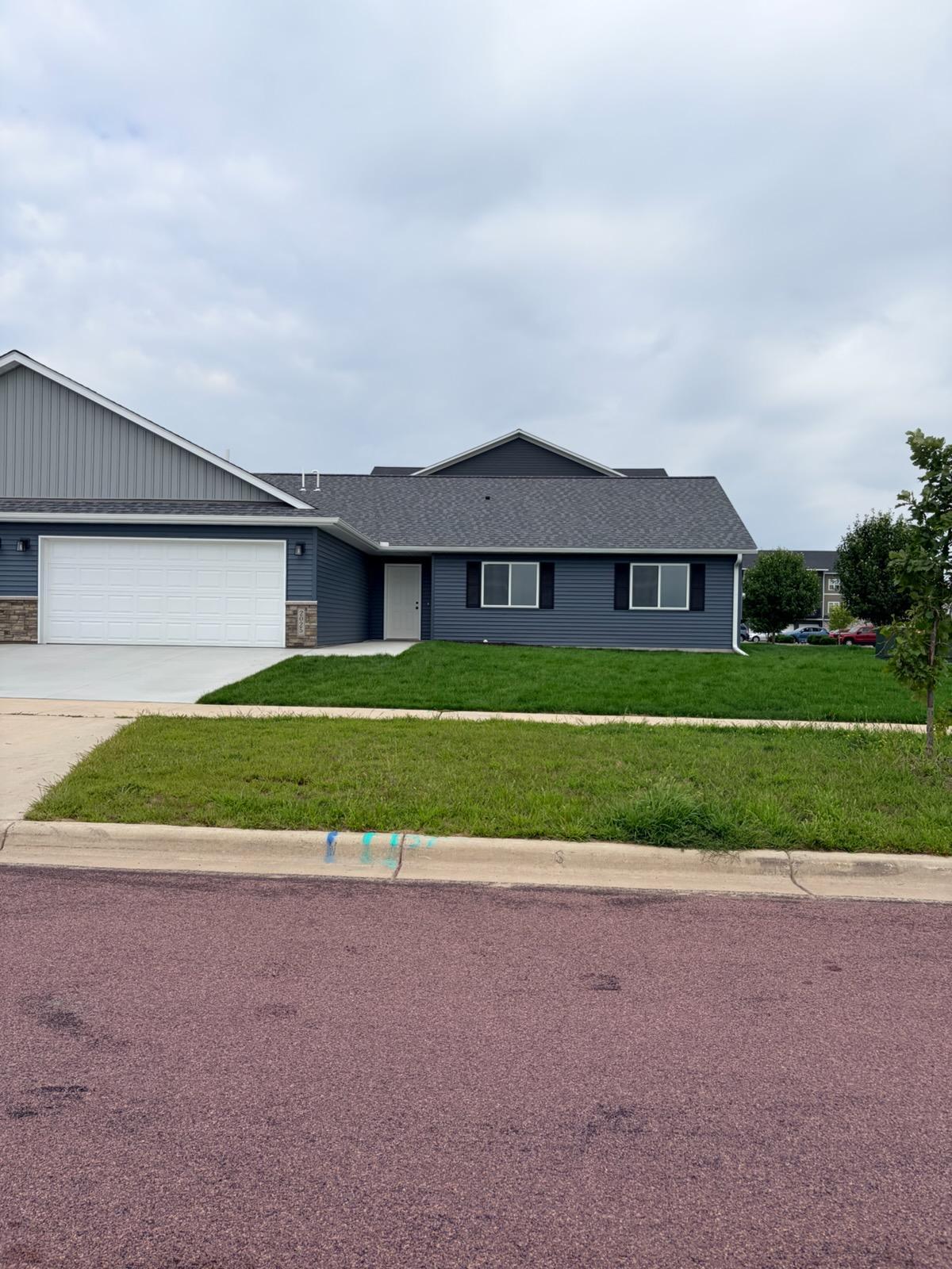 main property photo 0