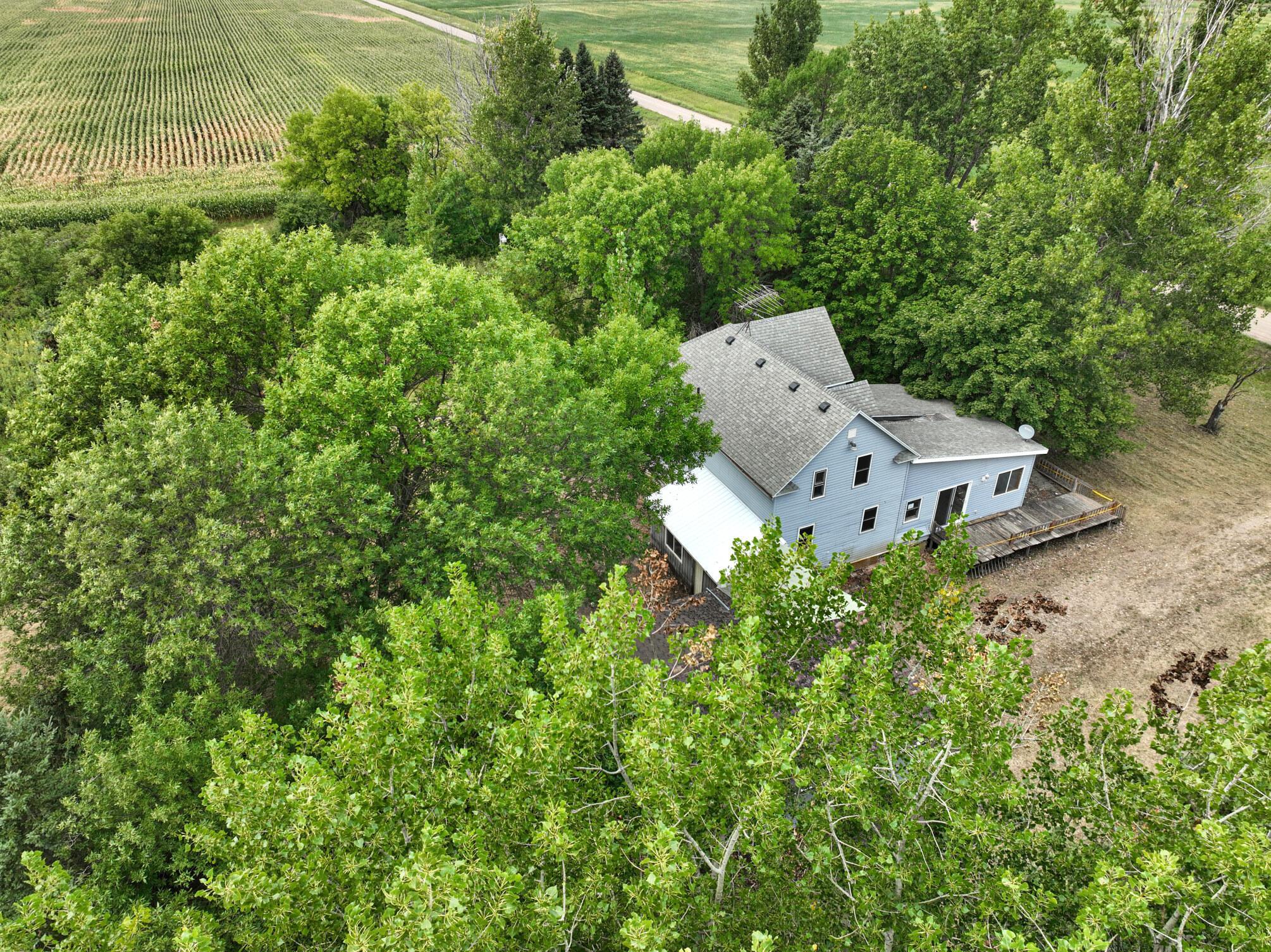 main property photo 23