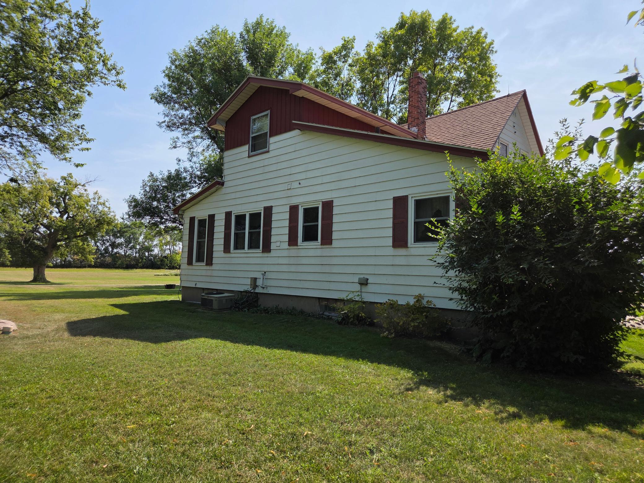 main property photo 5