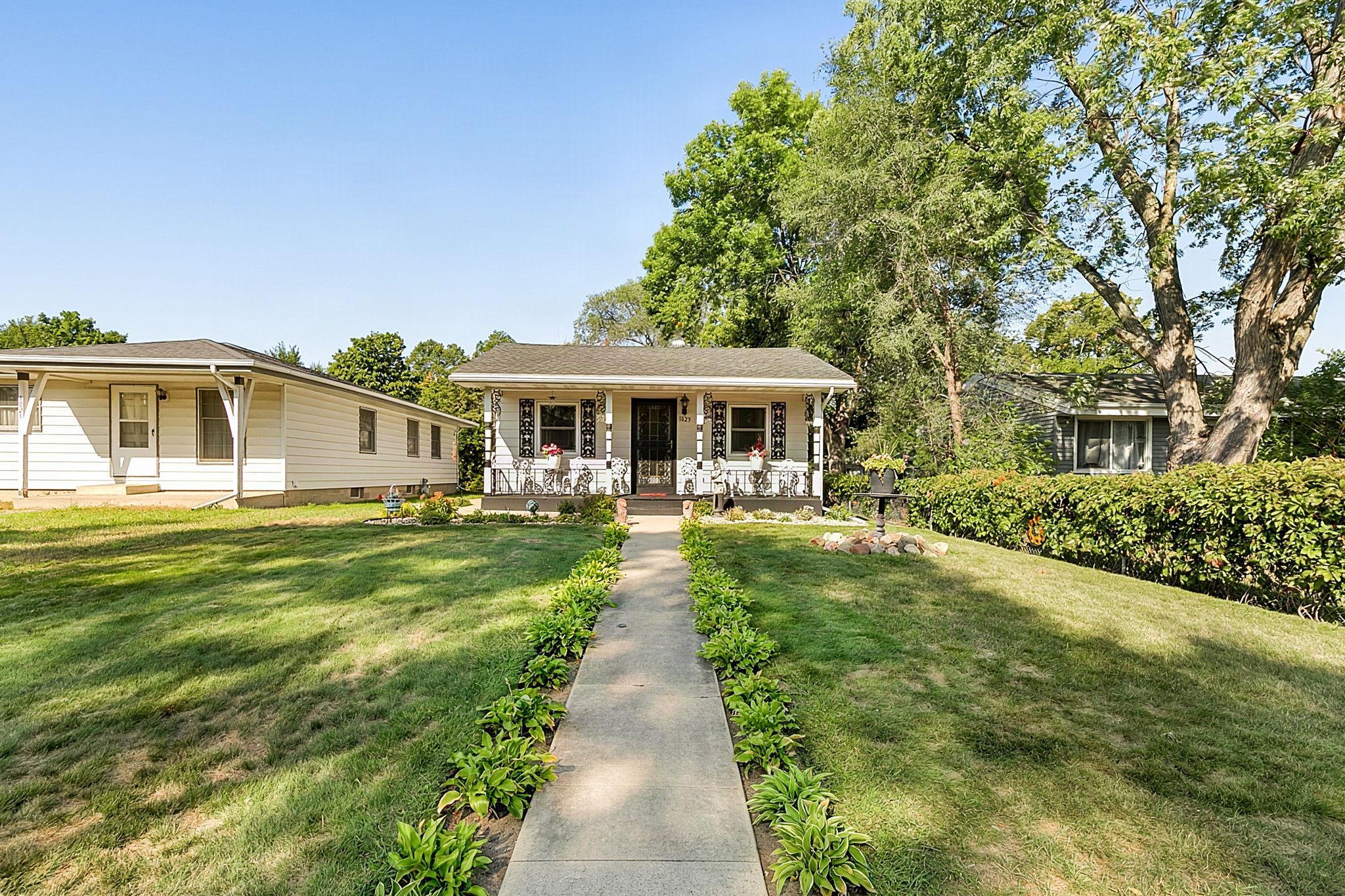 main property photo 40