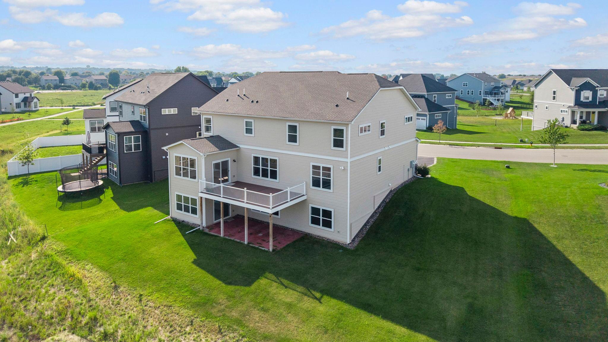 main property photo 5