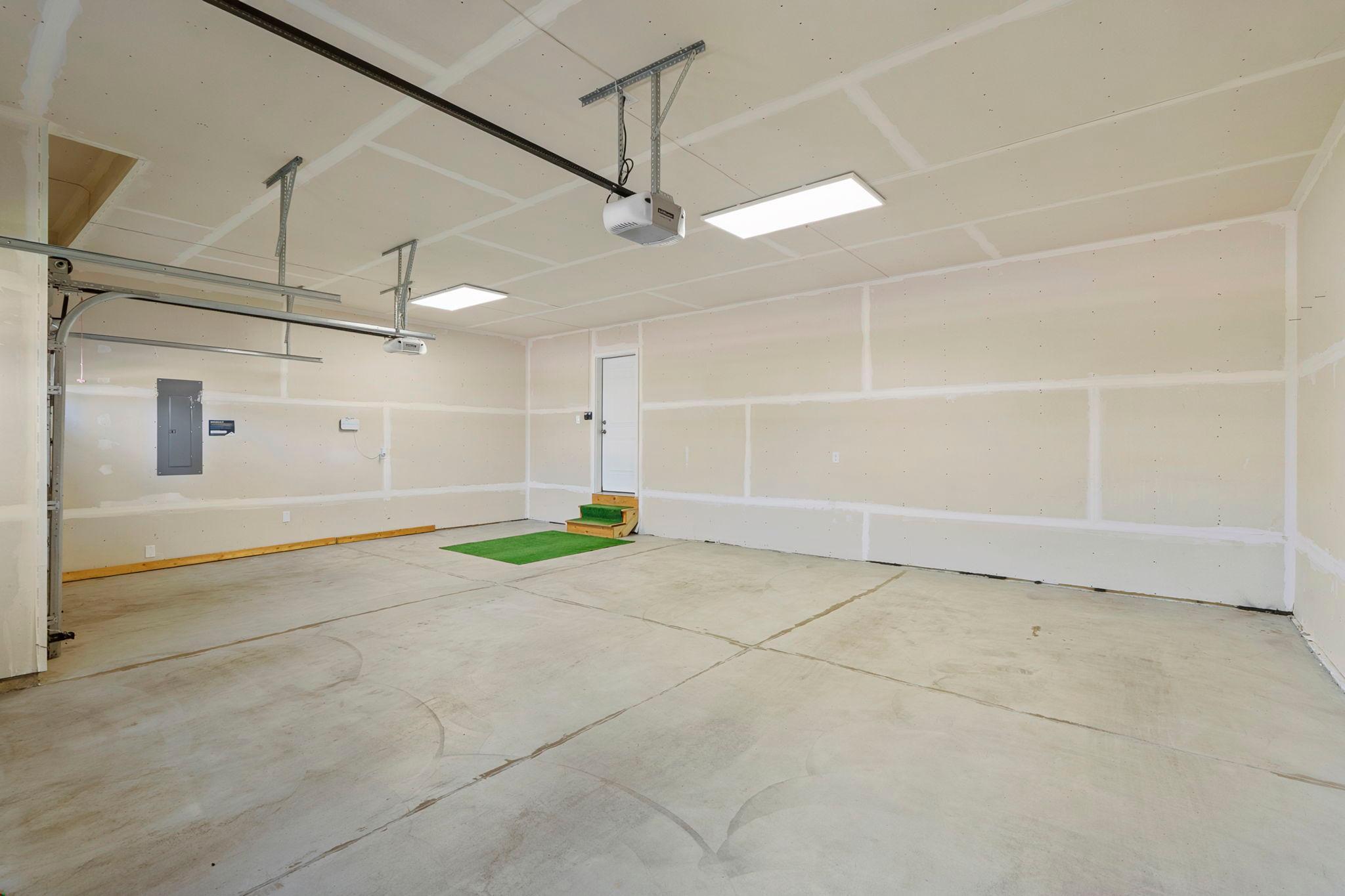 main property photo 78