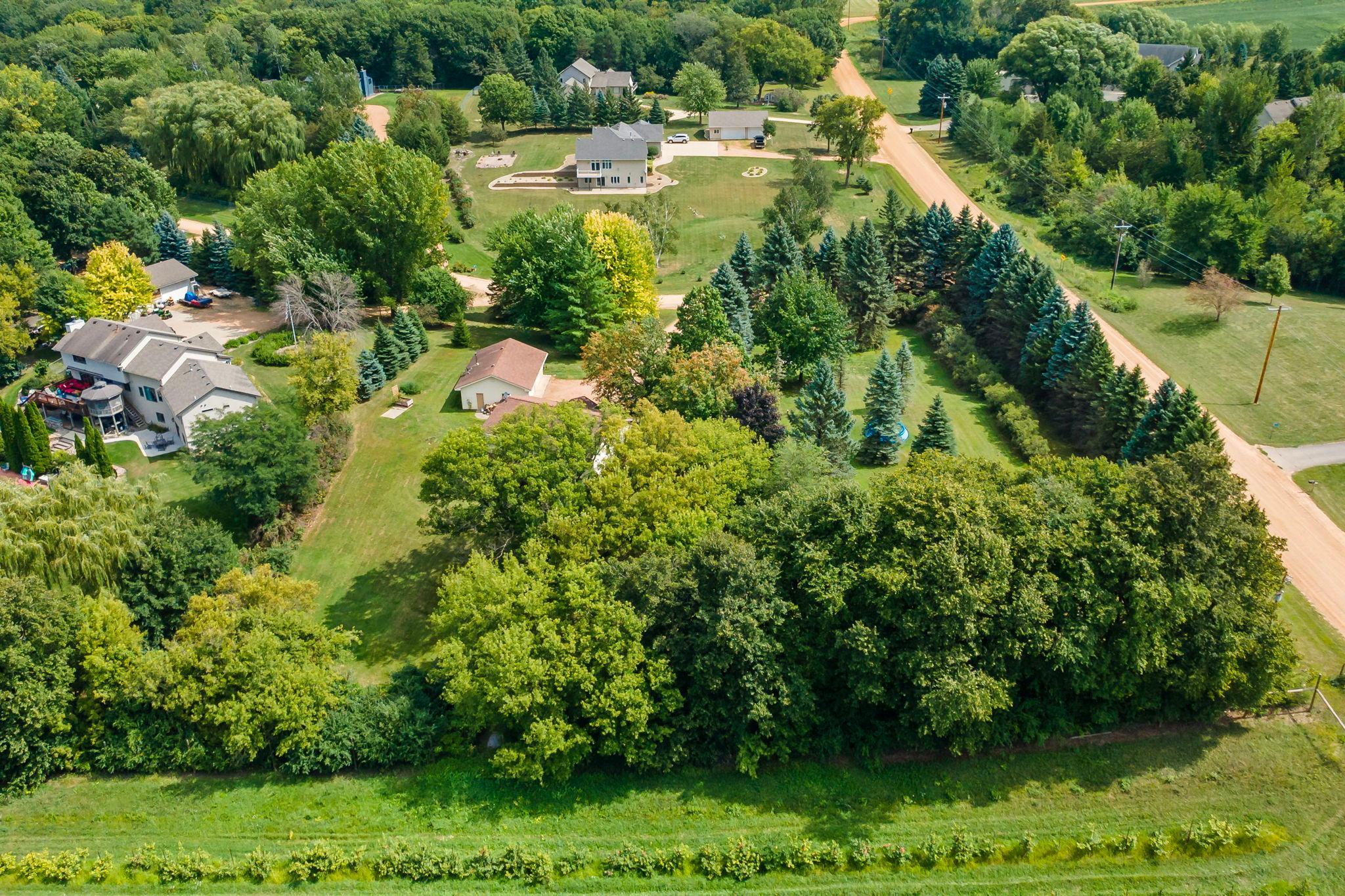 main property photo 41
