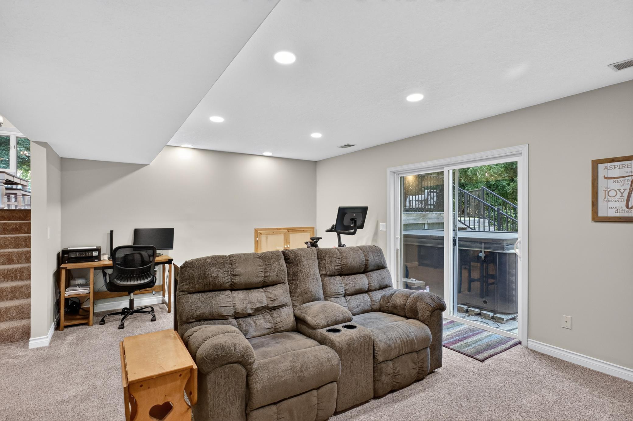 main property photo 66
