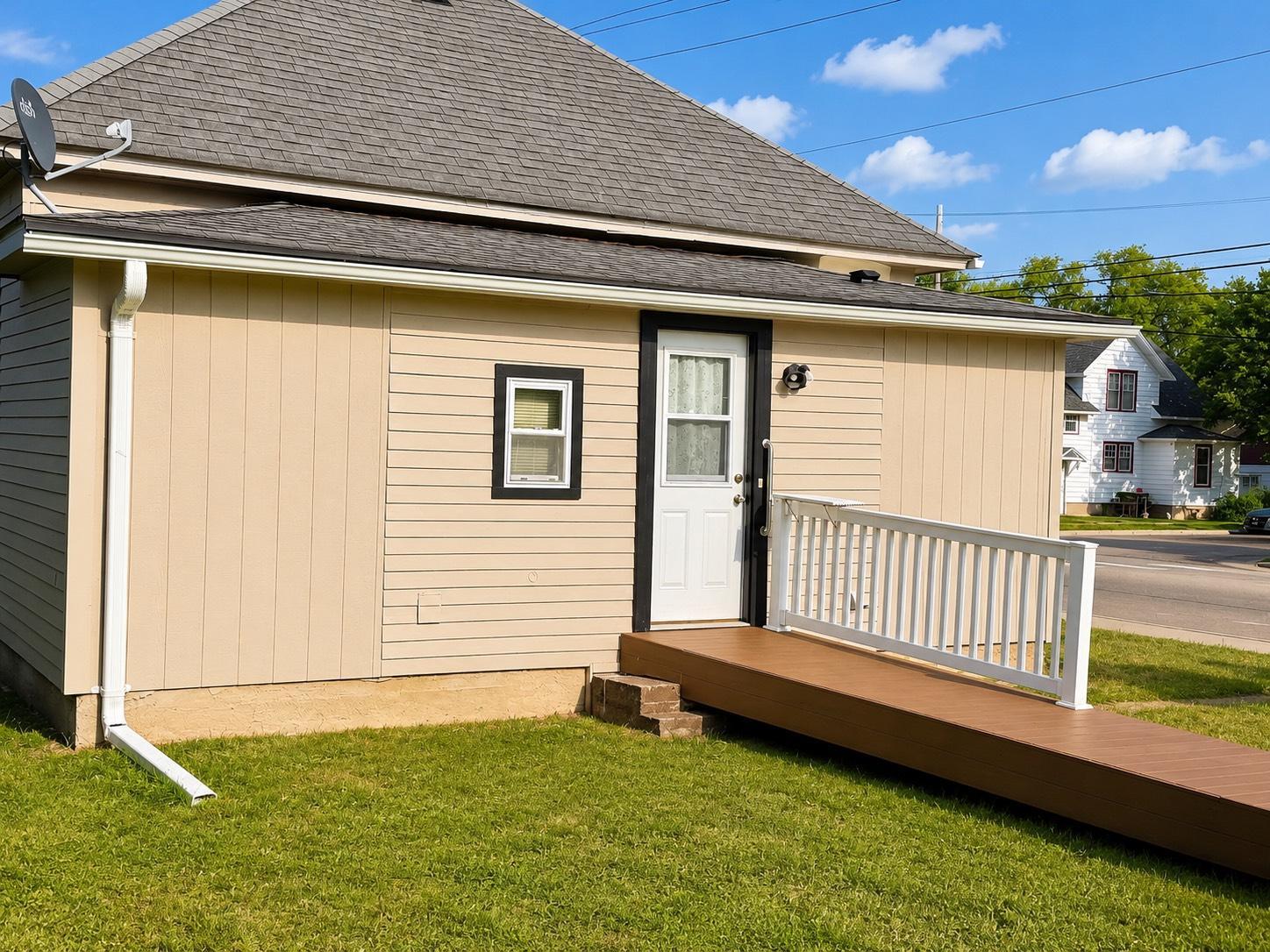 main property photo 12