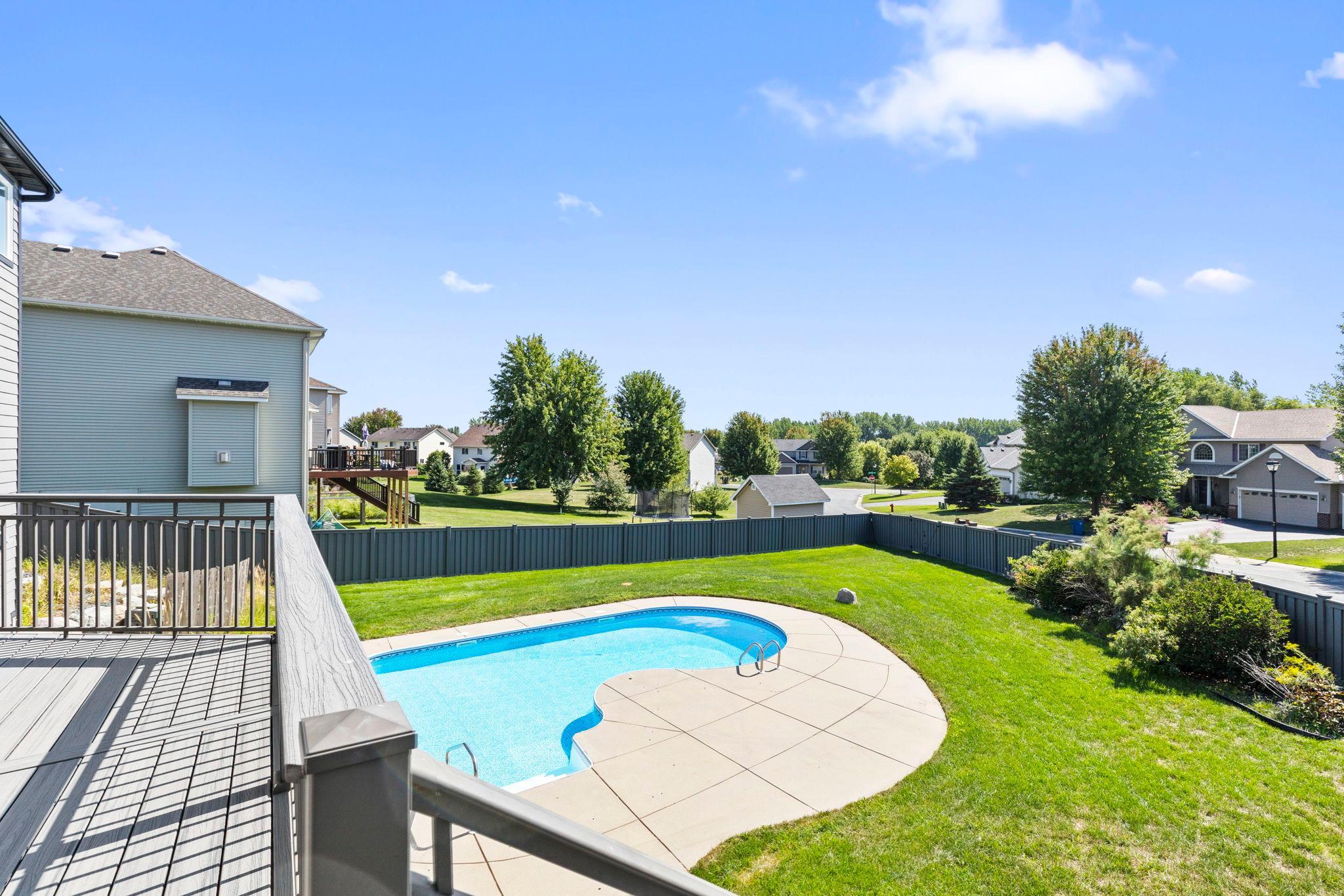 main property photo 5
