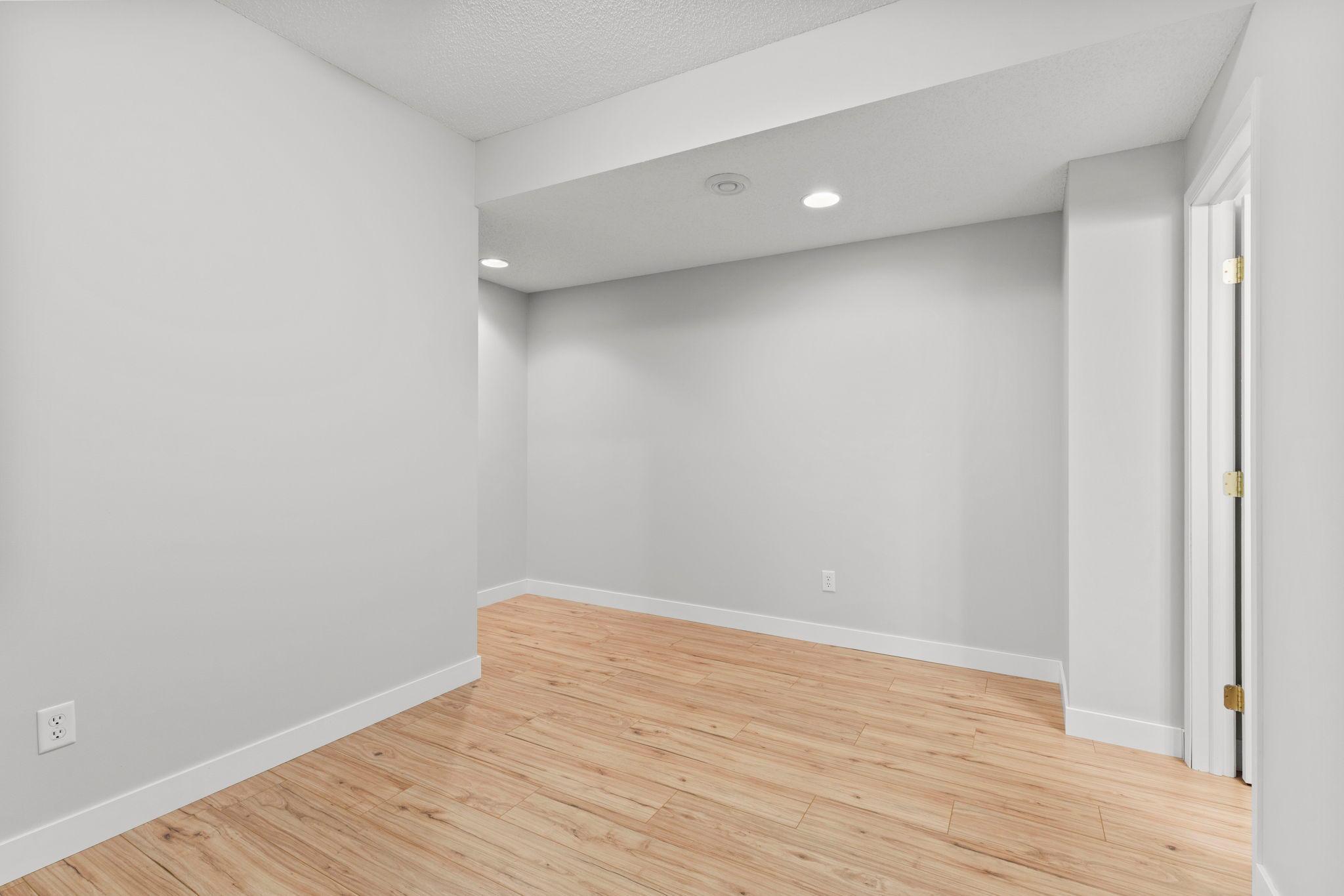 main property photo 83