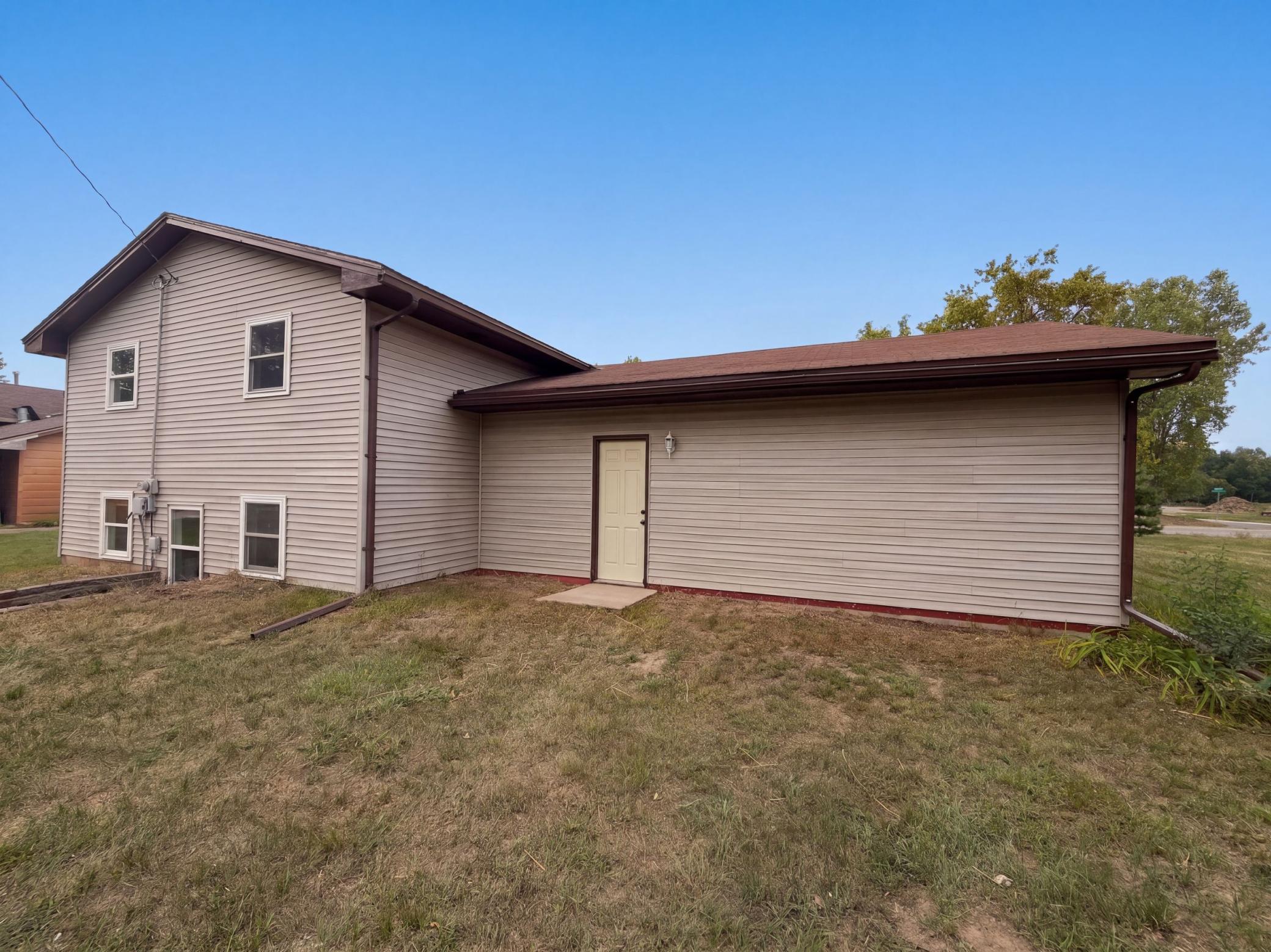 main property photo 21