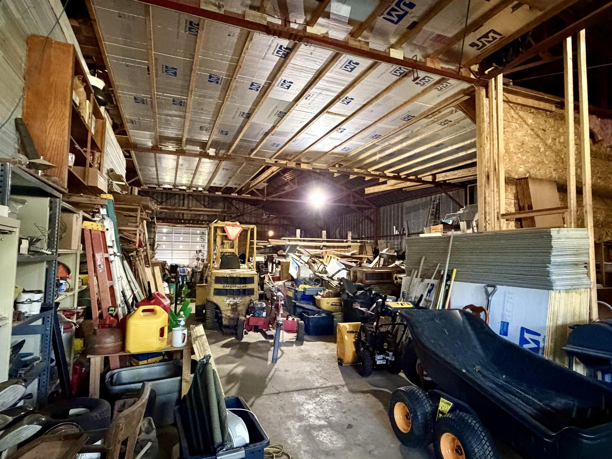 main property photo 43