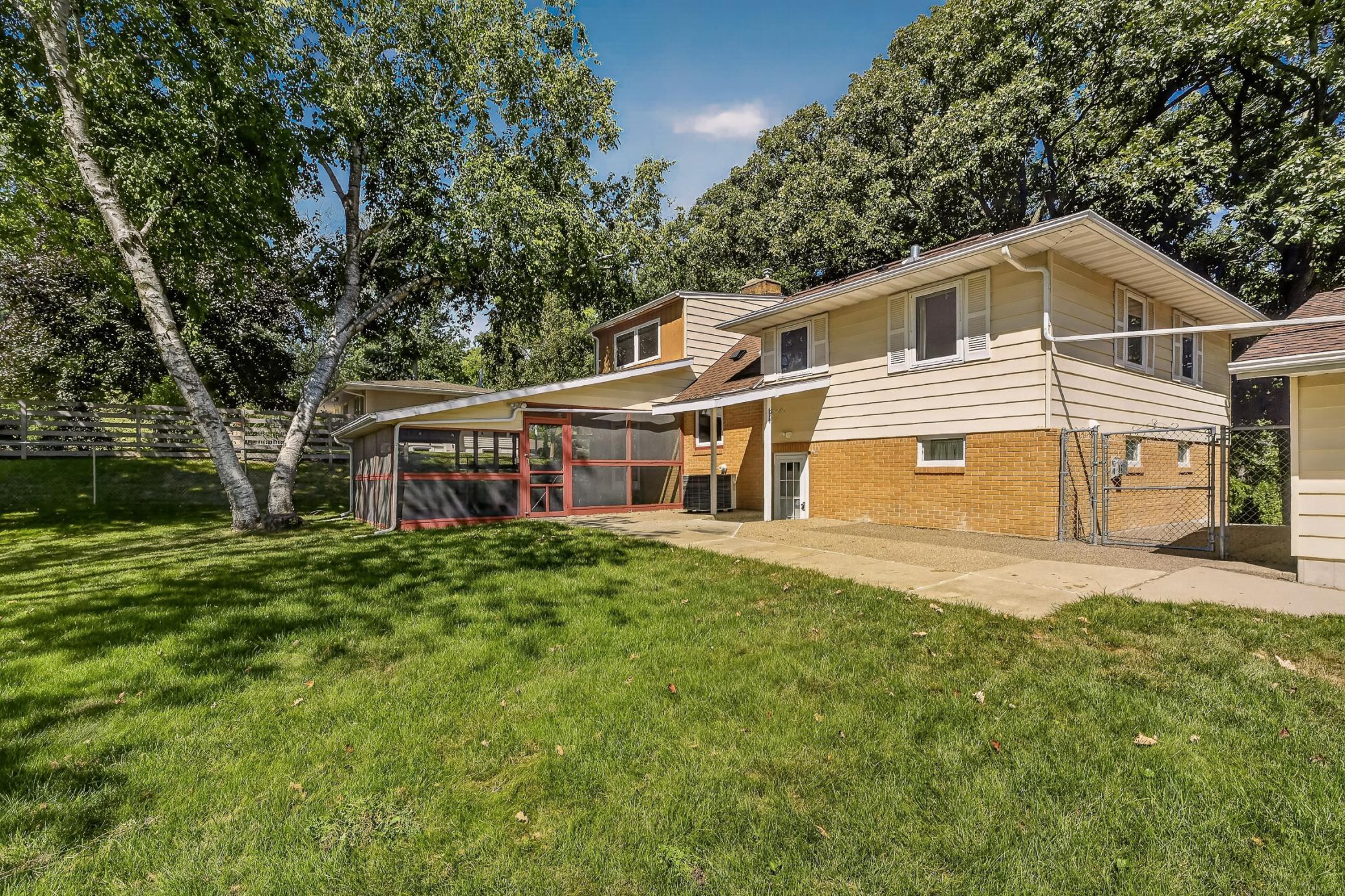 main property photo 45