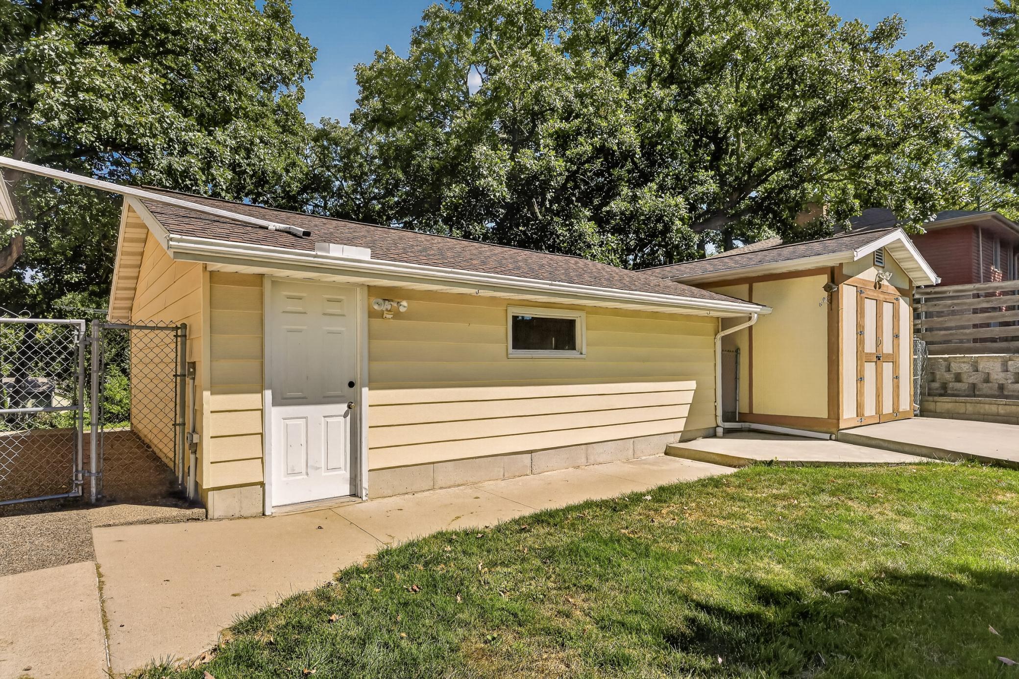 main property photo 46