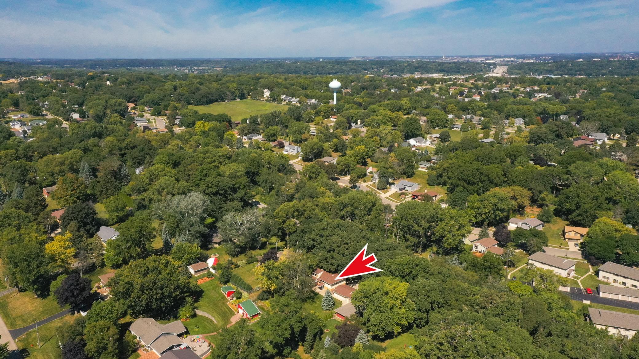 main property photo 9