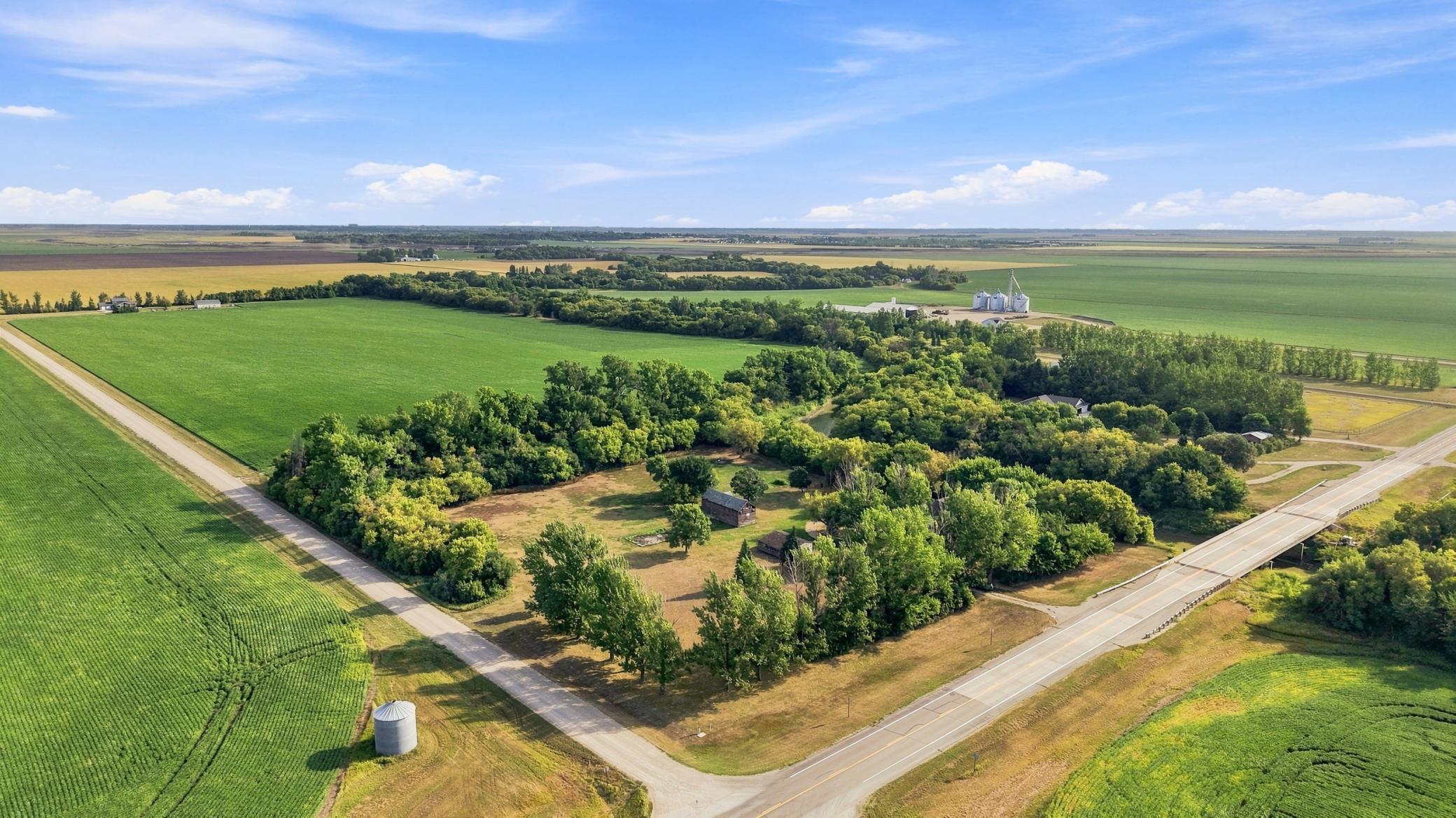 main property photo 15