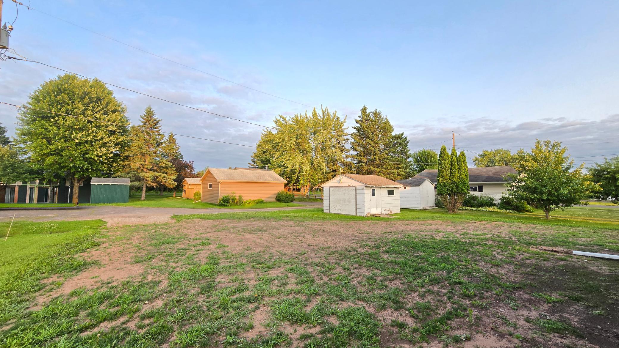main property photo 36