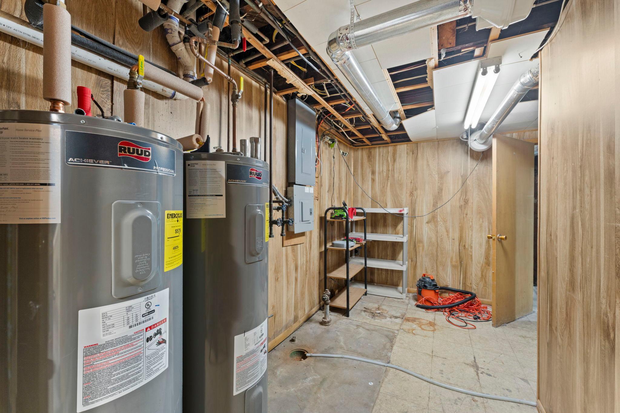 main property photo 59