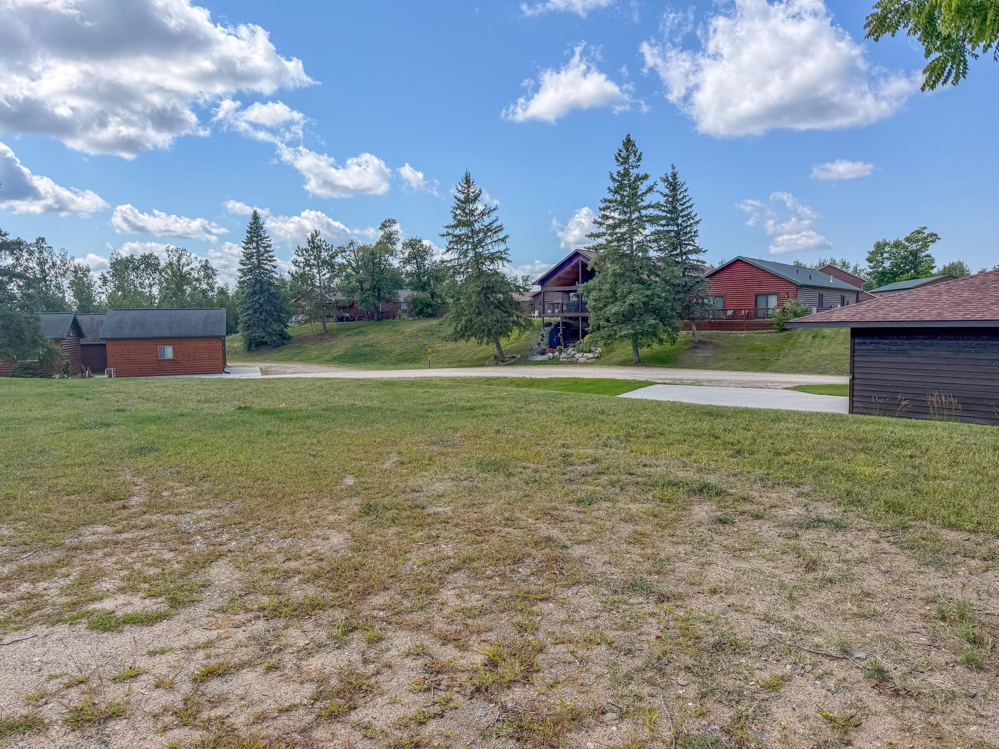 main property photo 17