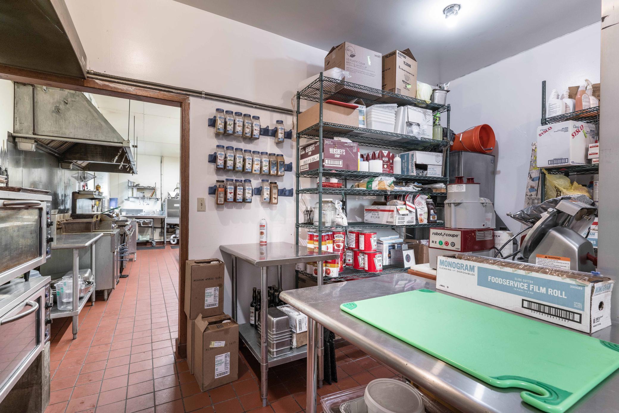 main property photo 40