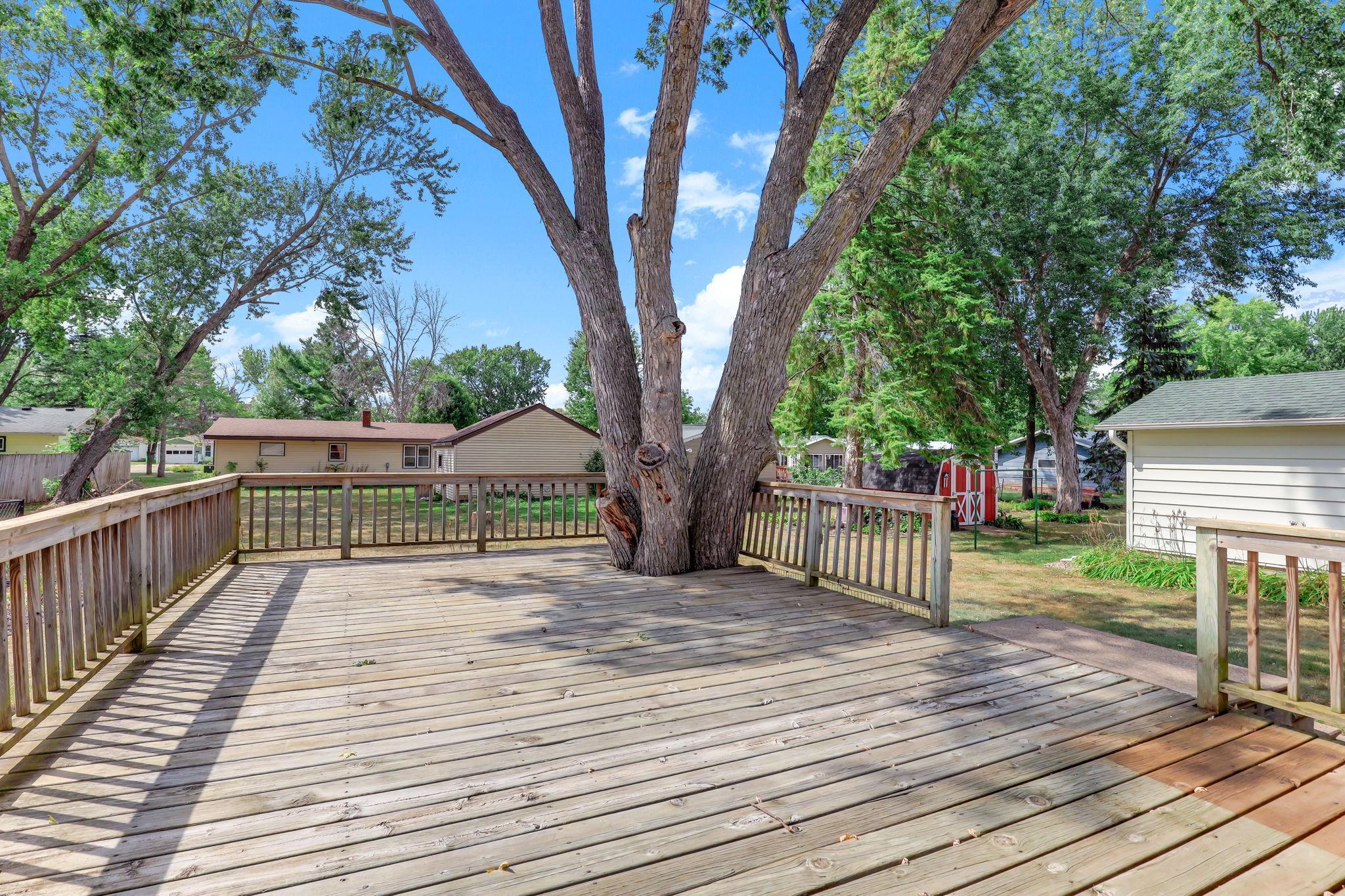 main property photo 29