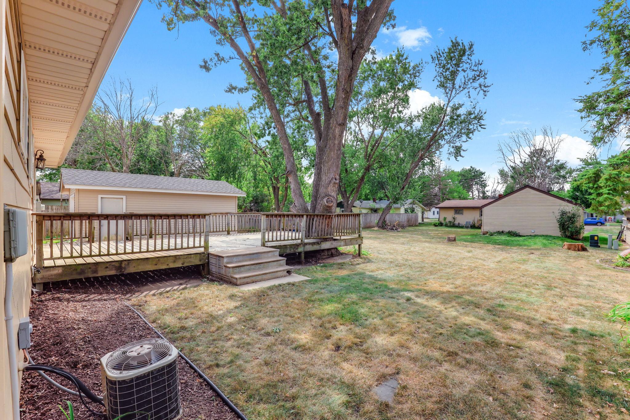 main property photo 30
