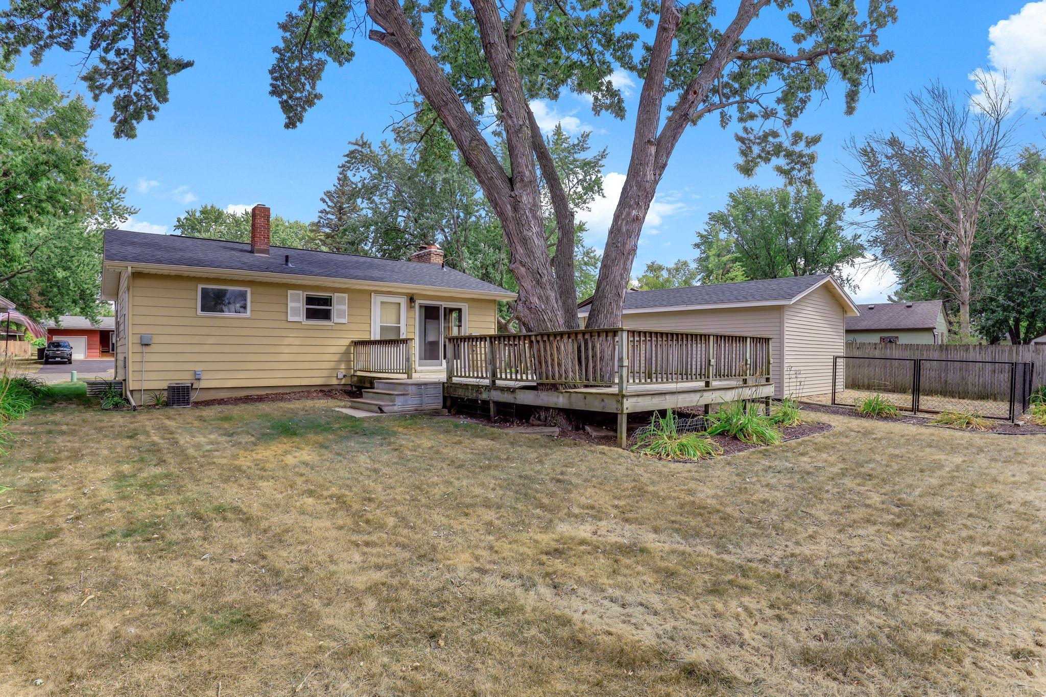 main property photo 31