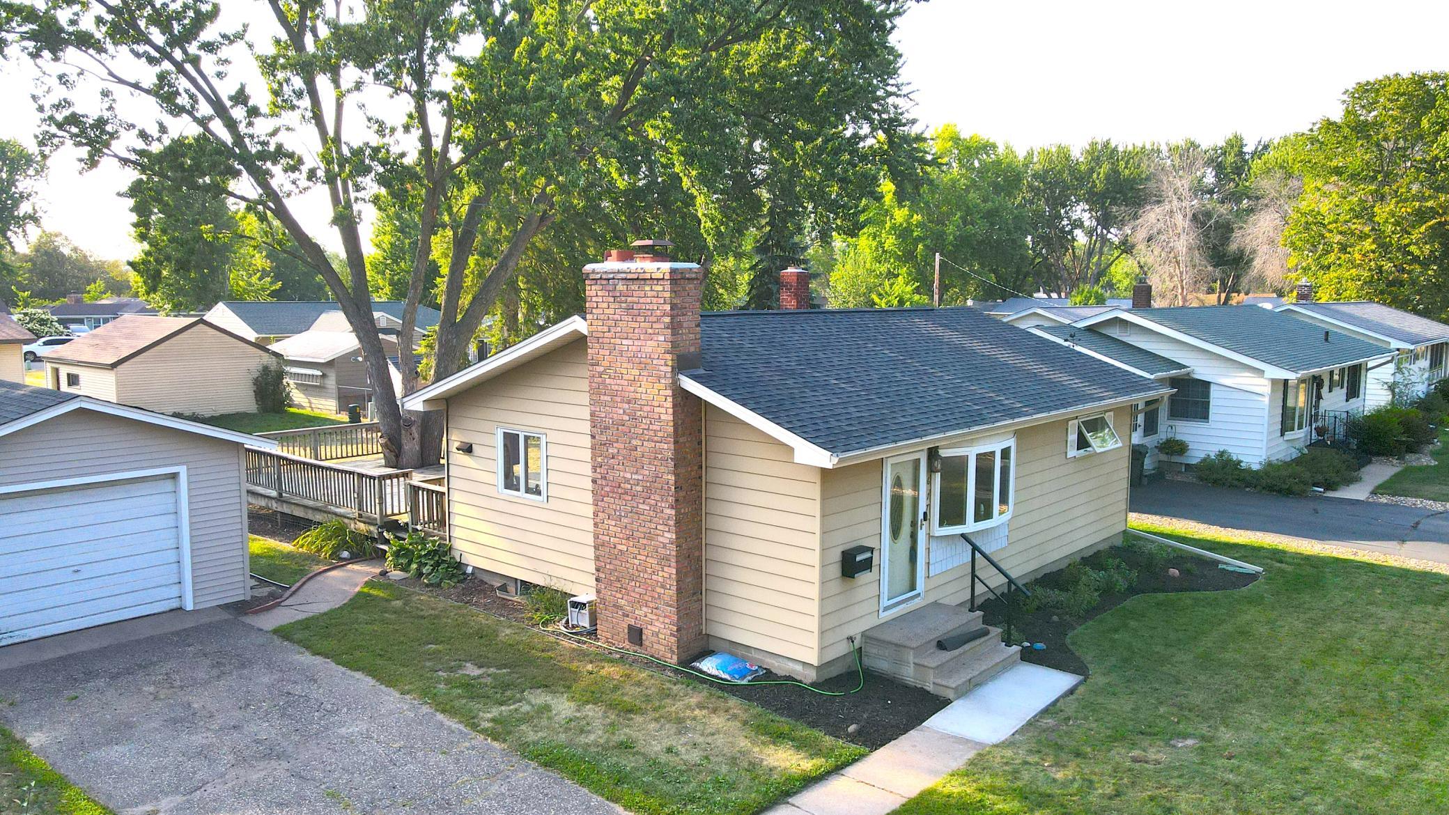 main property photo 34