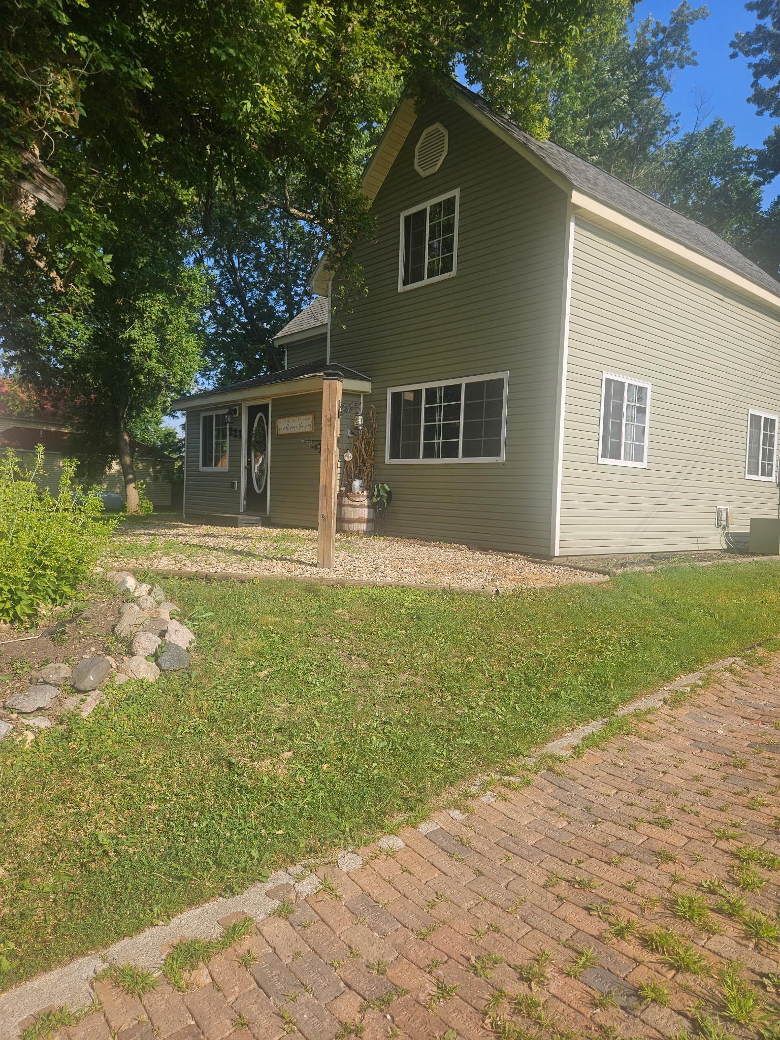 main property photo 12