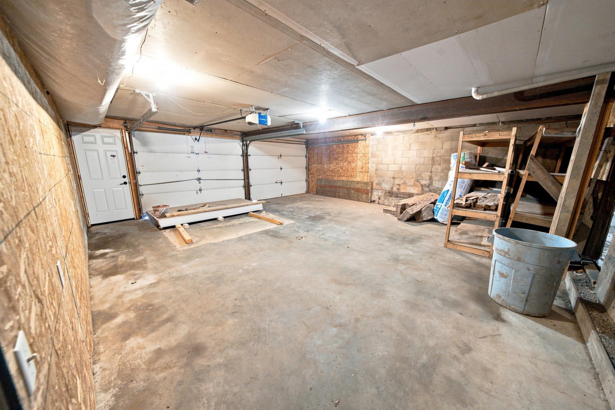 main property photo 70