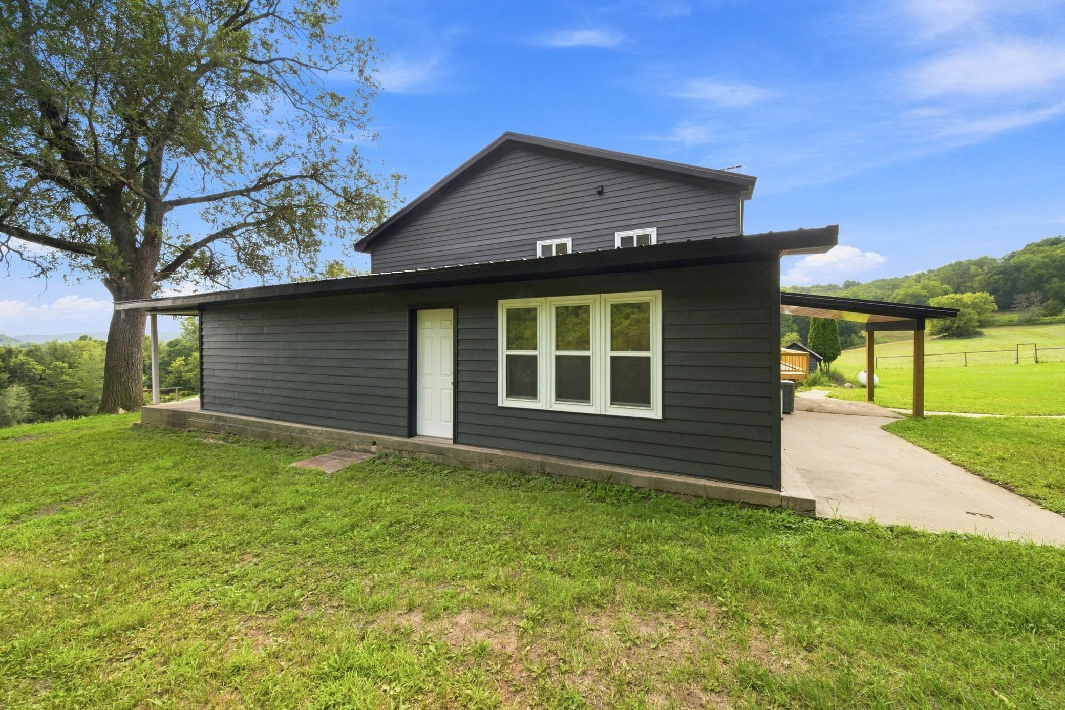 main property photo 78