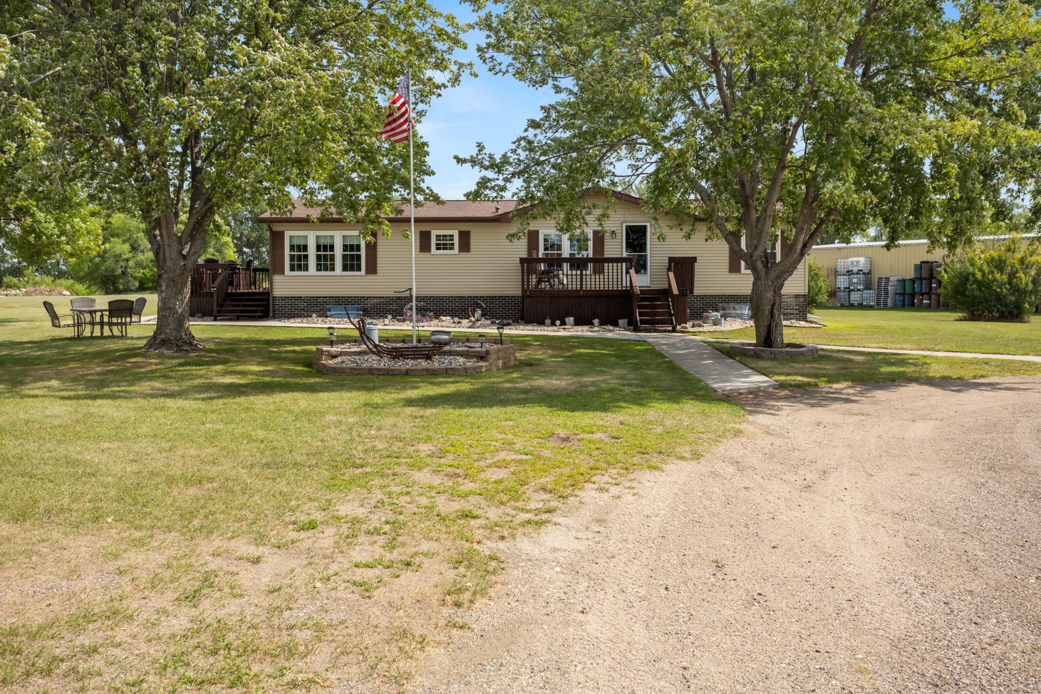 main property photo 36