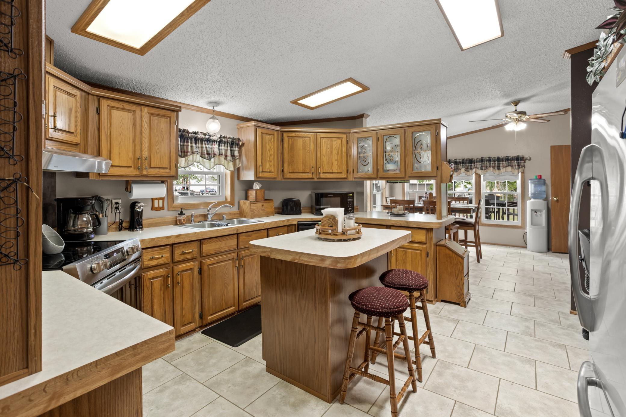 main property photo 5