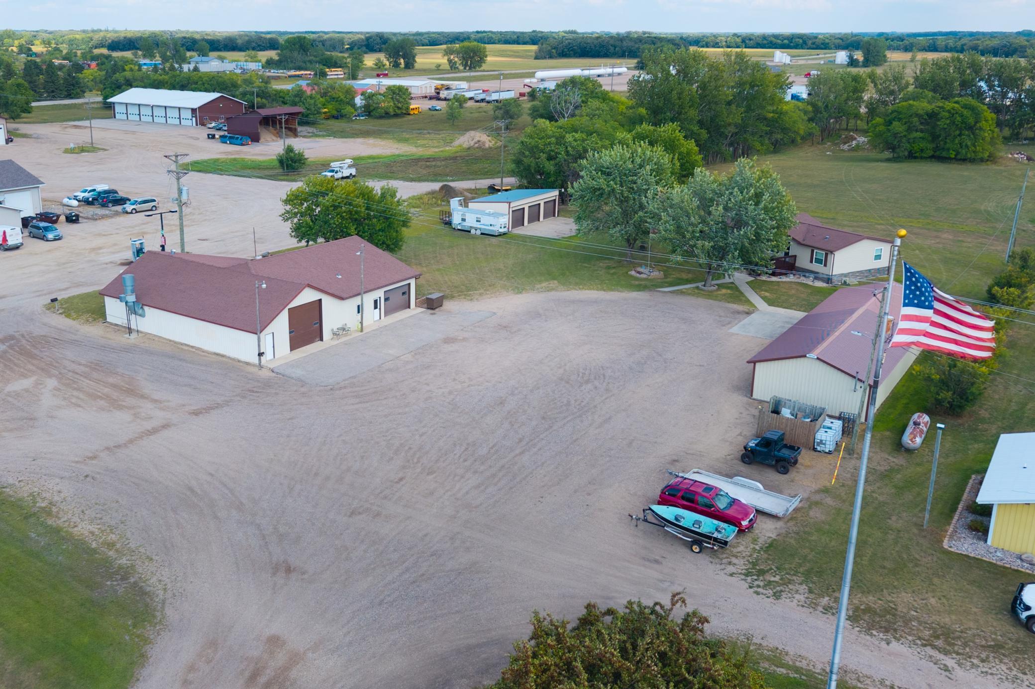 main property photo 66