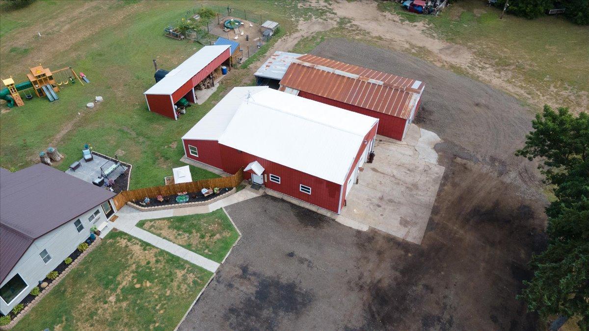 main property photo 14