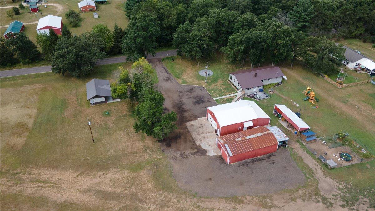 main property photo 15