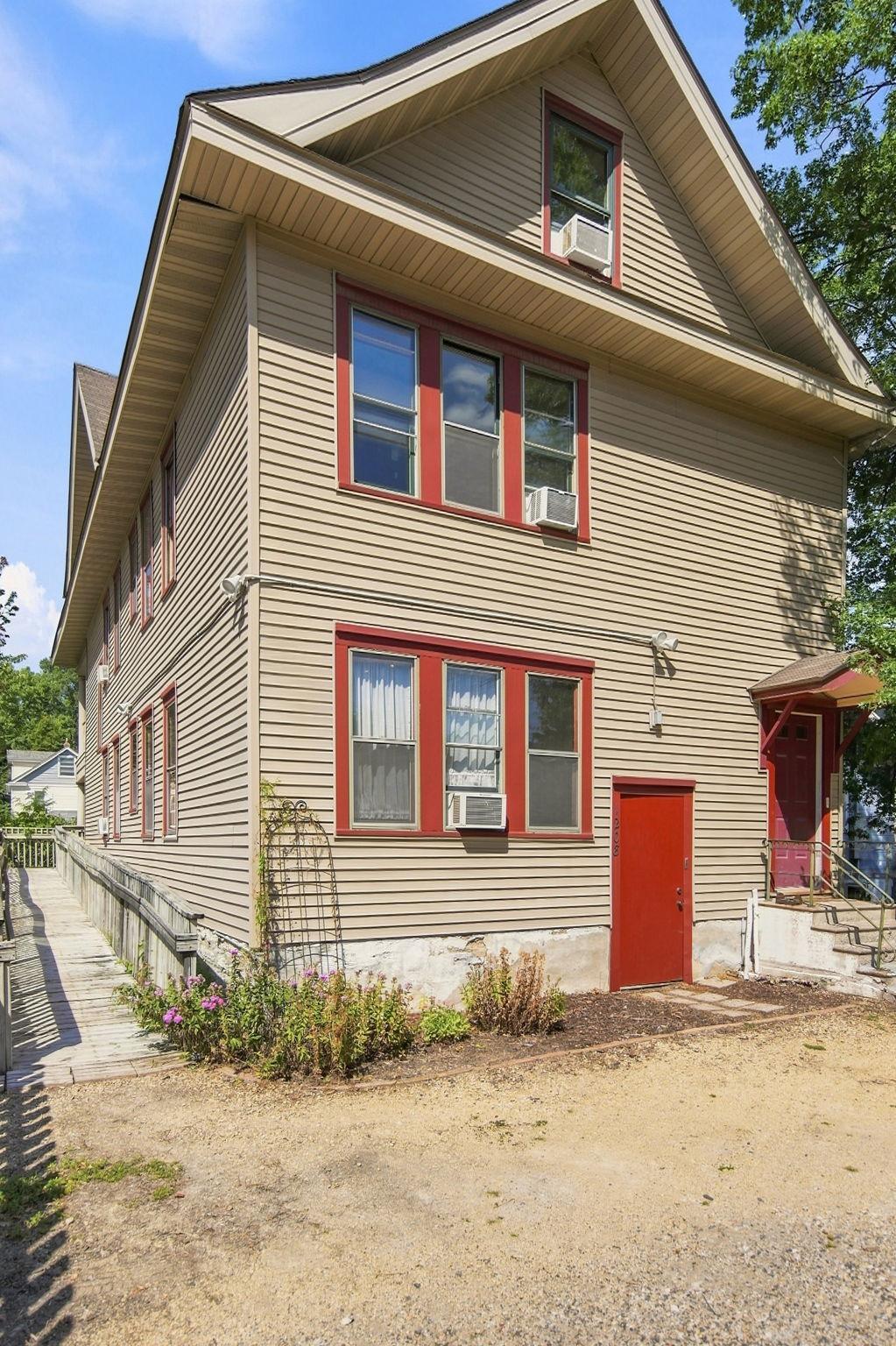 main property photo 68